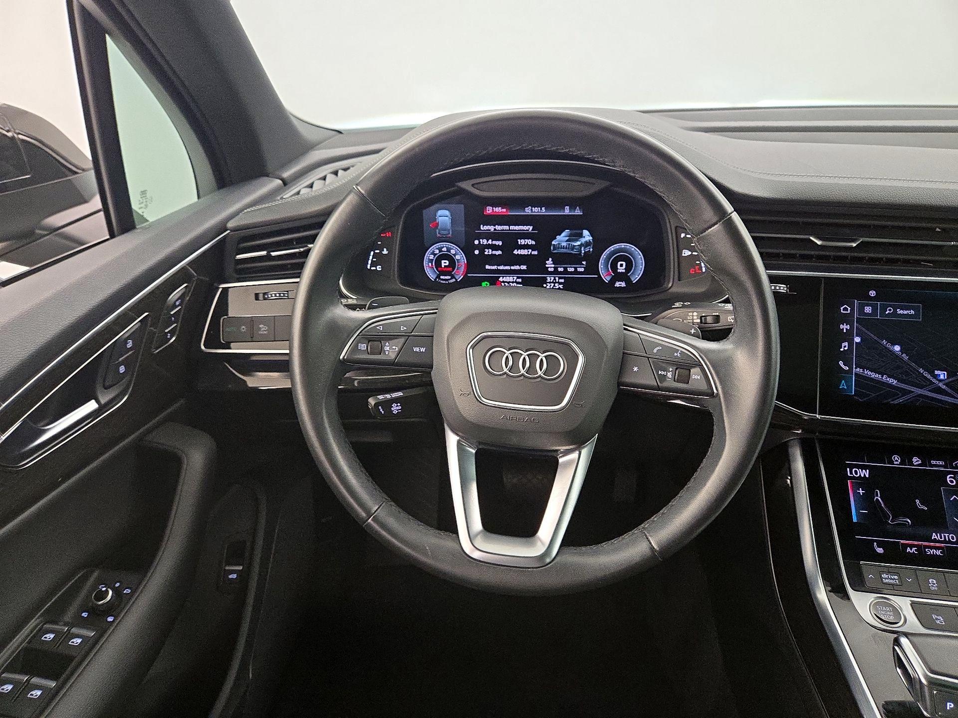 Thumbnail: 2023 Audi Q7 - 10