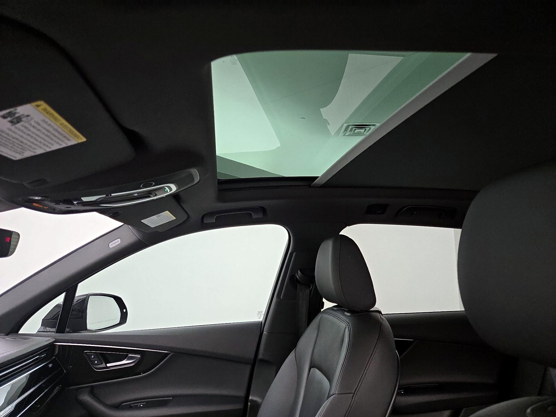Thumbnail: 2023 Audi Q7 - 20