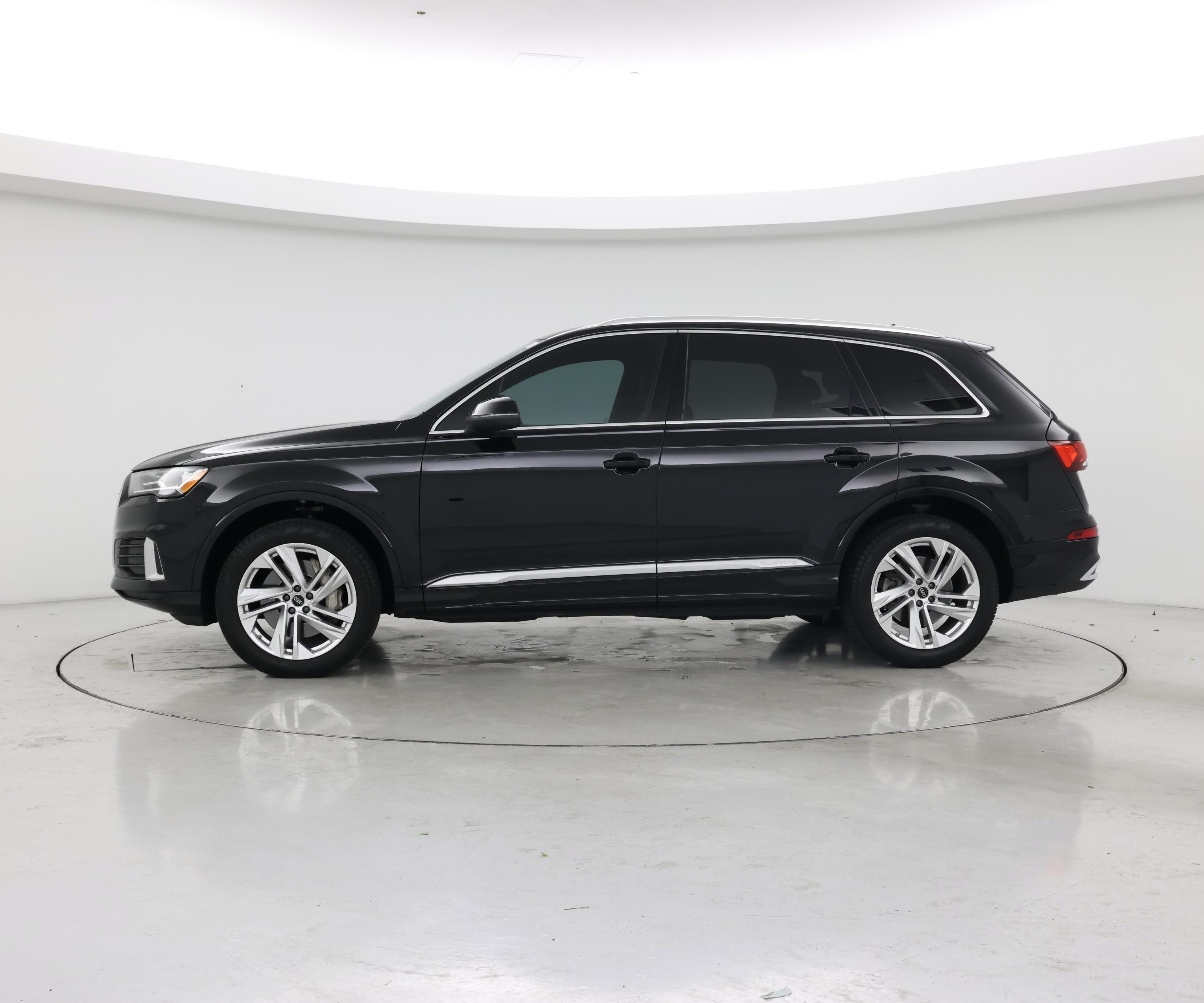 Thumbnail: 2023 Audi Q7 - 3
