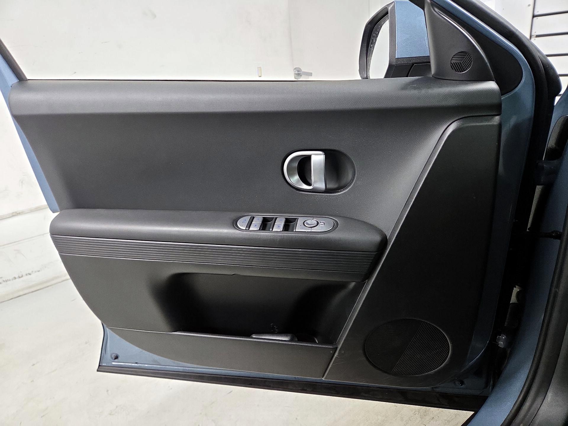 Thumbnail: 2024 Hyundai Ioniq 5 - 12