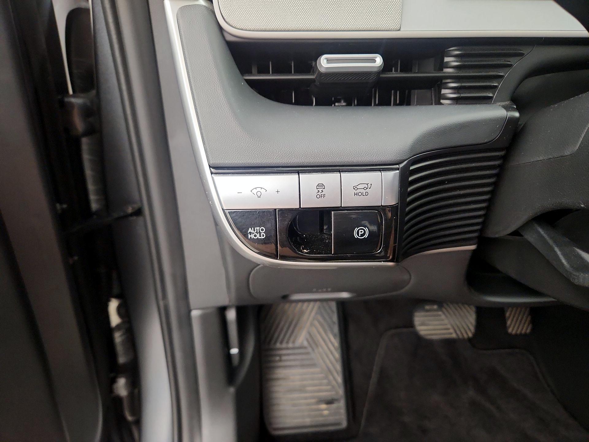 Thumbnail: 2024 Hyundai Ioniq 5 - 13