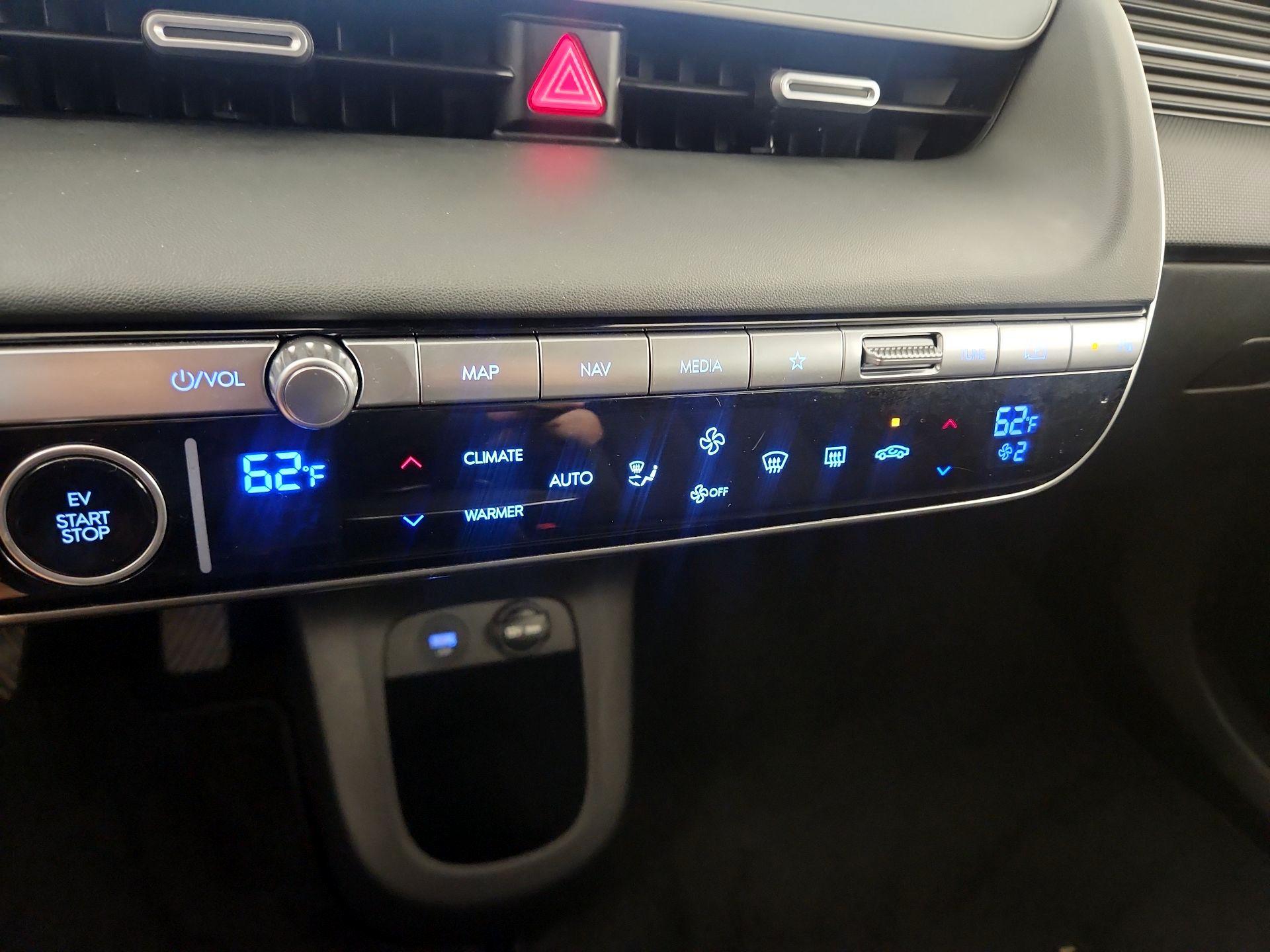 Thumbnail: 2024 Hyundai Ioniq 5 - 17