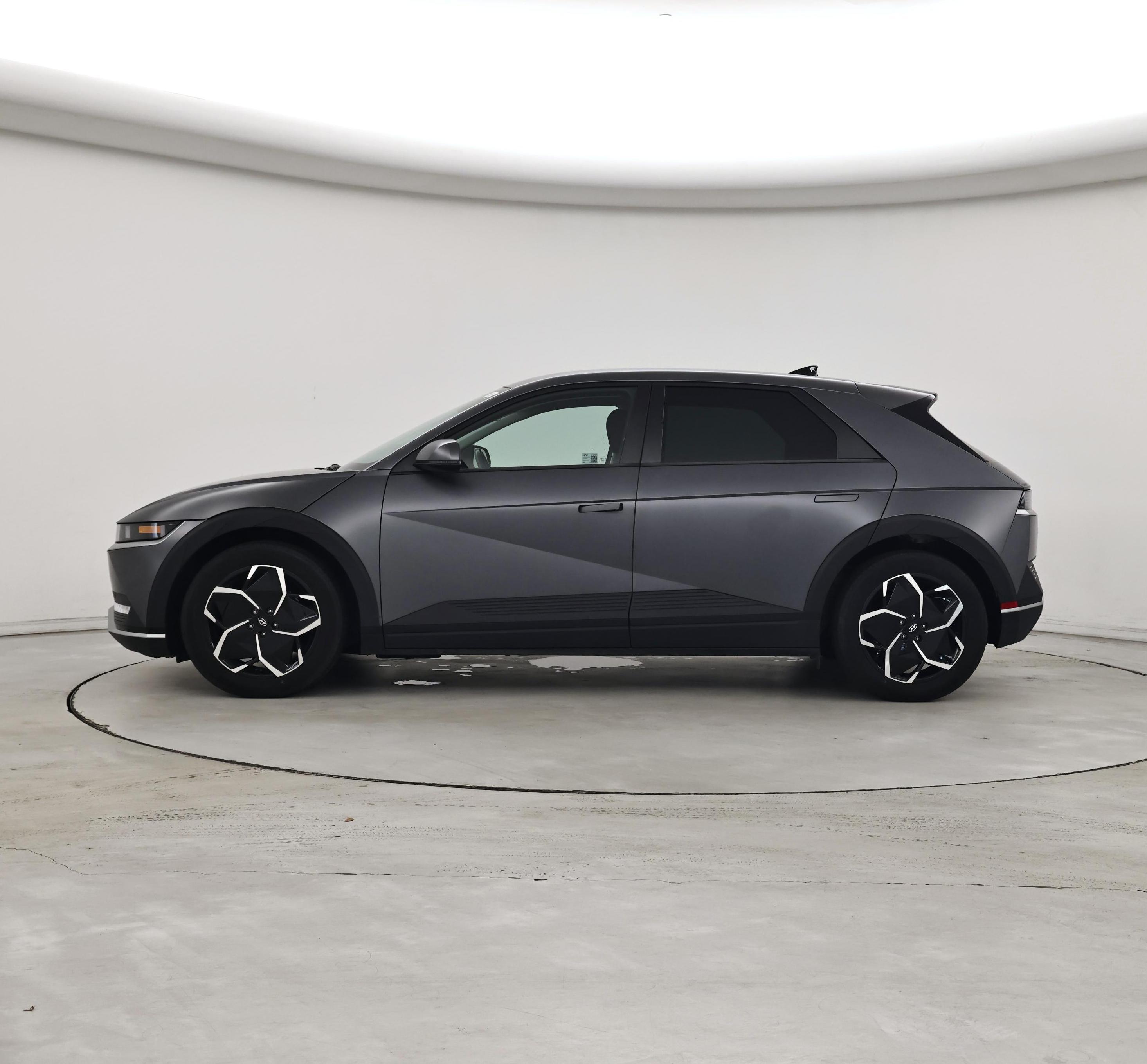 Thumbnail: 2024 Hyundai Ioniq 5 - 3