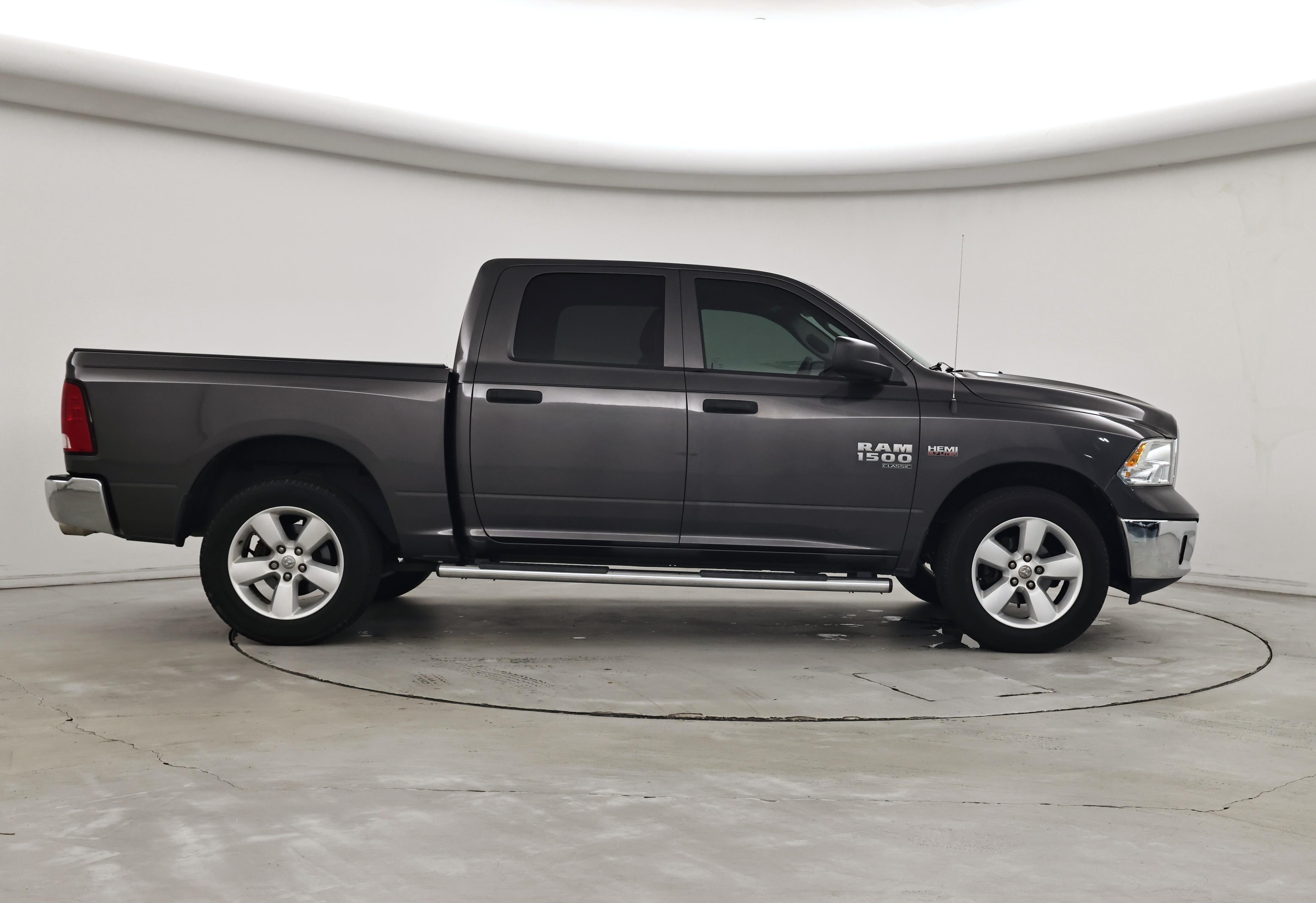 Thumbnail: 2020 RAM 1500 Classic - 7