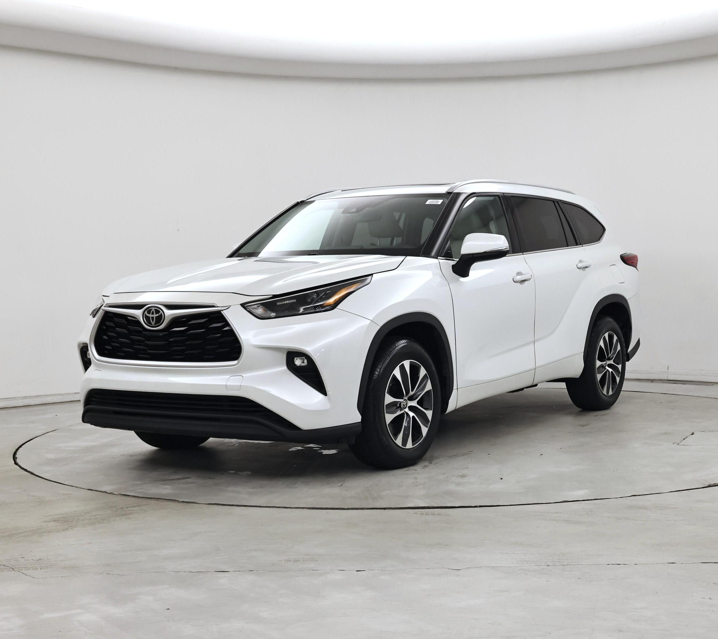 Thumbnail: 2022 Toyota Highlander - 4