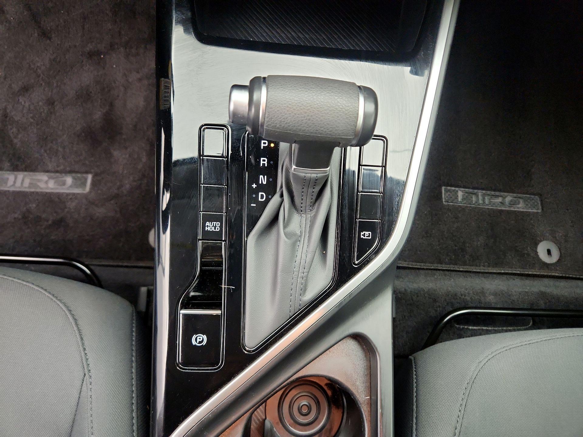 Thumbnail: 2024 Kia Niro - 17