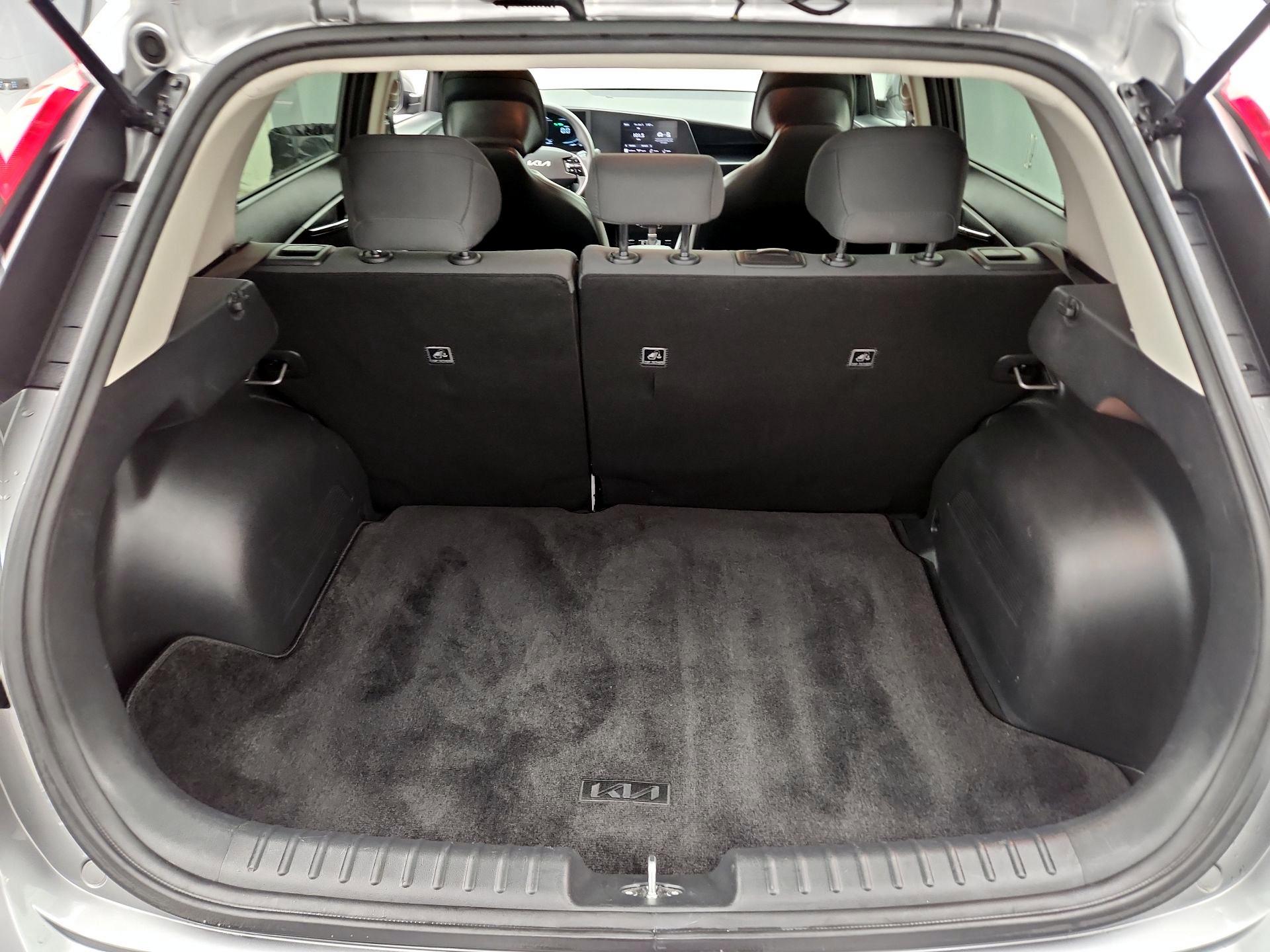 Thumbnail: 2024 Kia Niro - 20