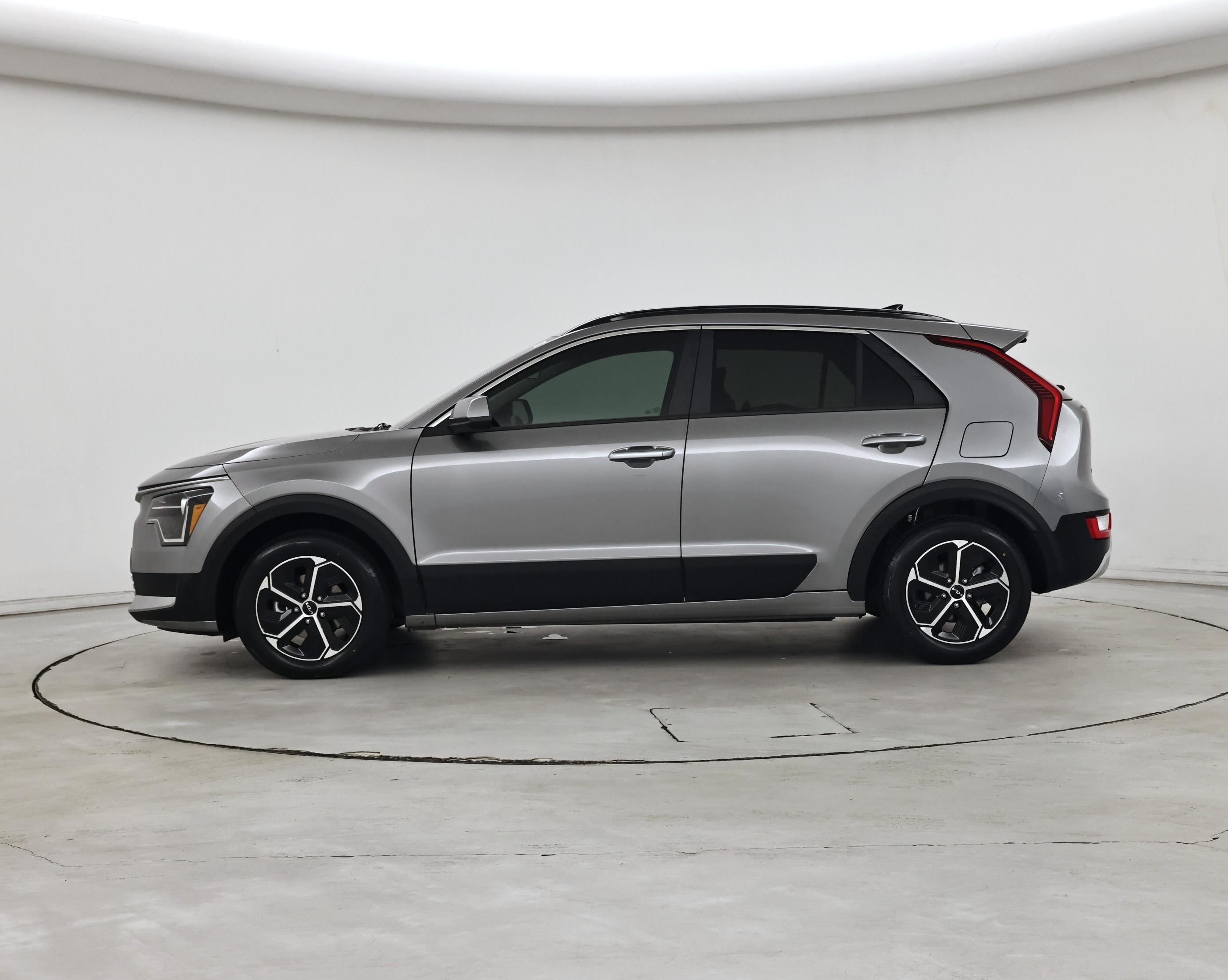 Thumbnail: 2024 Kia Niro - 3