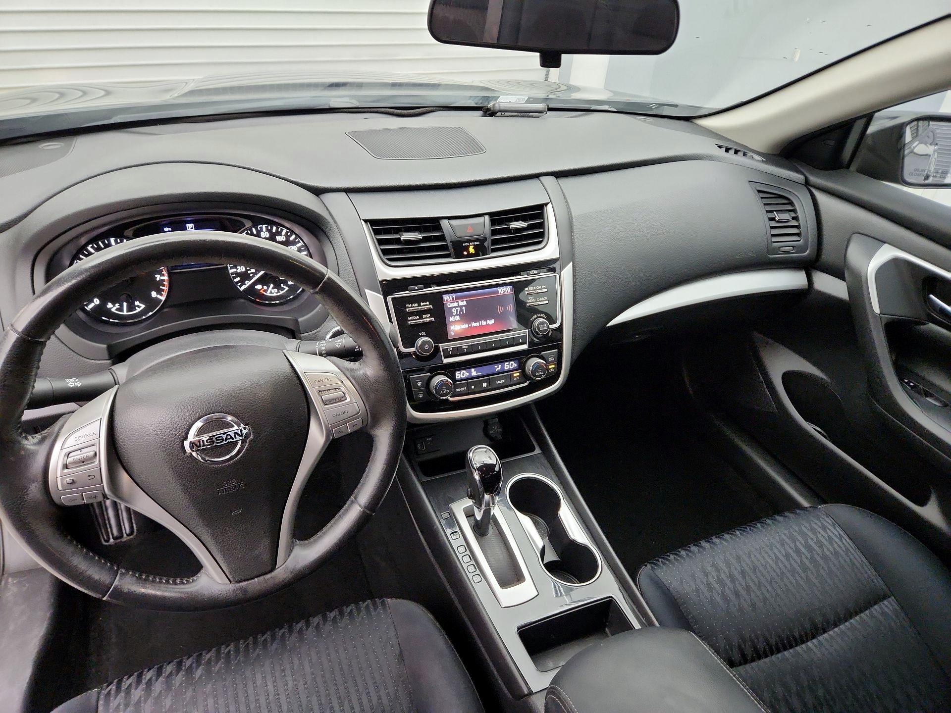 Thumbnail: 2018 Nissan Altima - 9