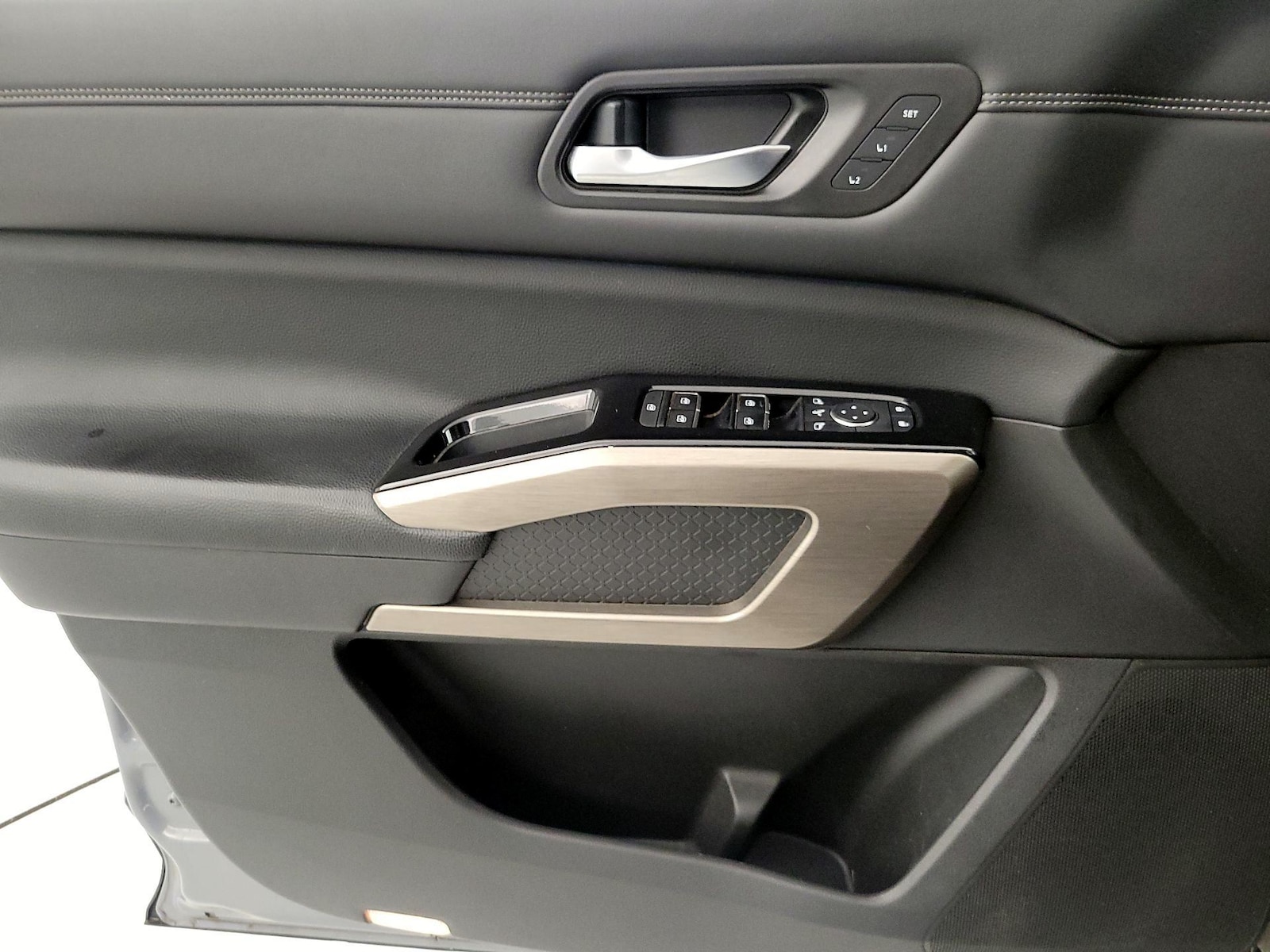 2022 Nissan Pathfinder Platinum - Photo 13