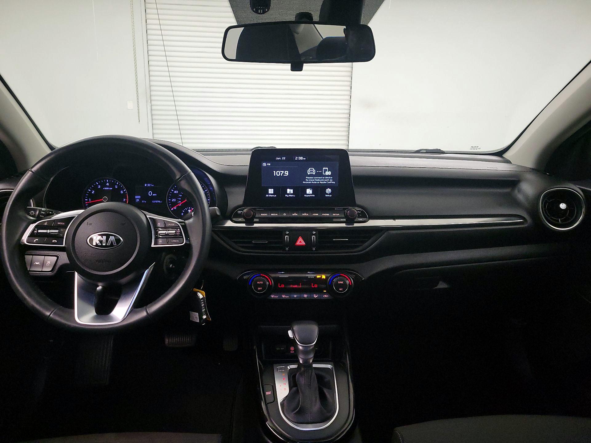 Thumbnail: 2019 Kia Forte - 9