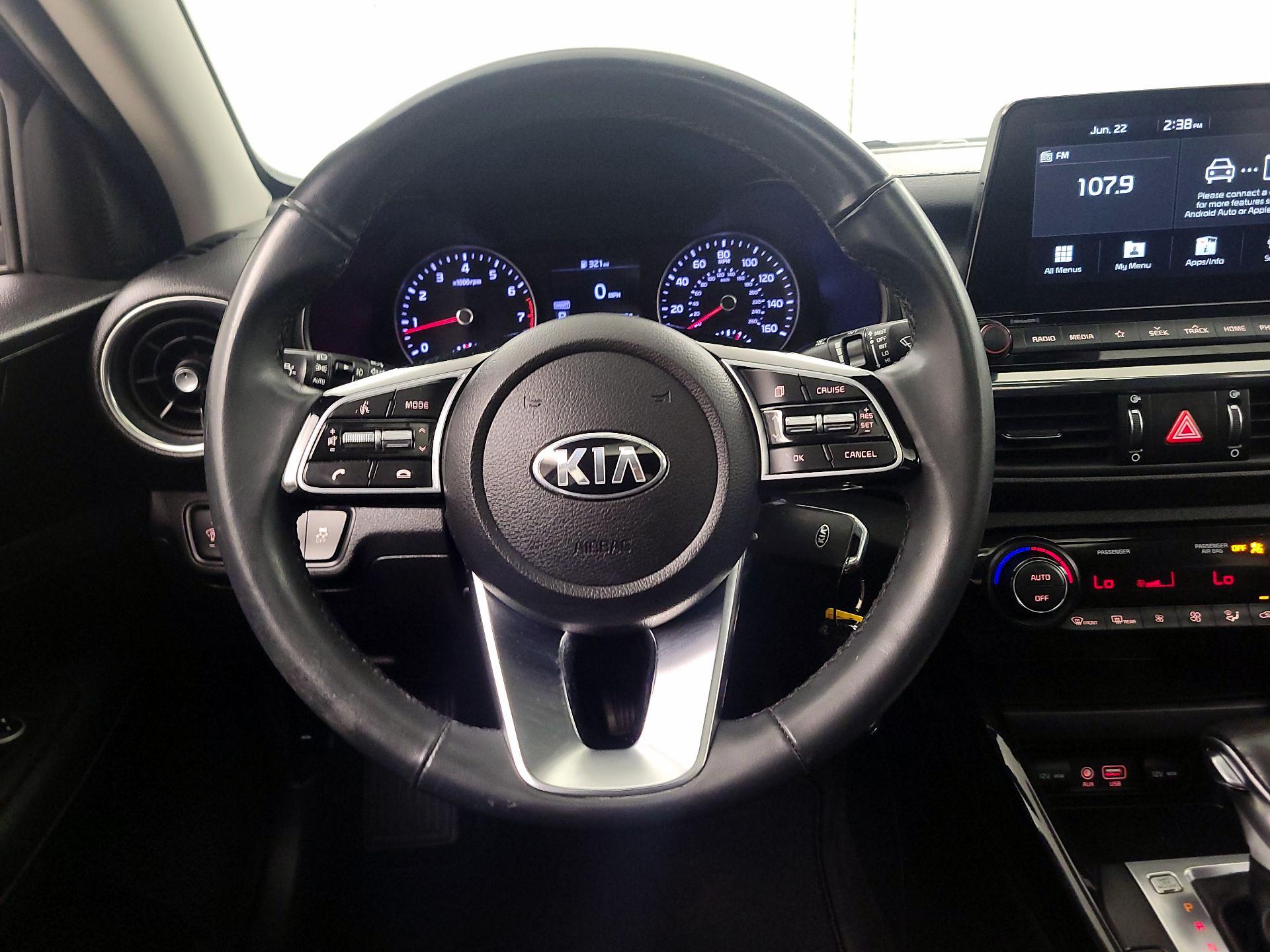 Thumbnail: 2019 Kia Forte - 10