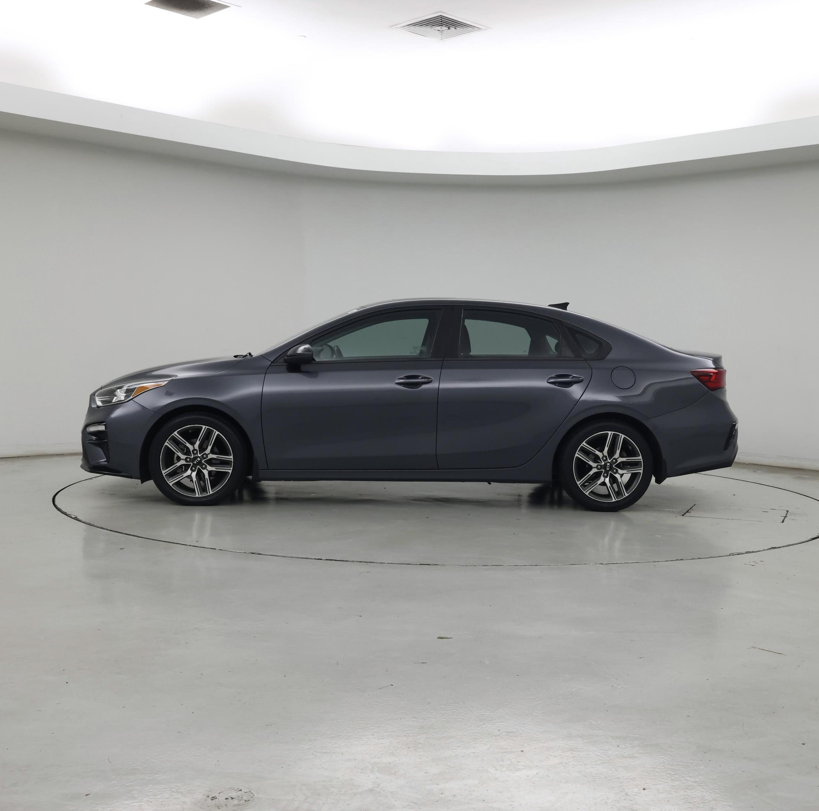 Thumbnail: 2019 Kia Forte - 3