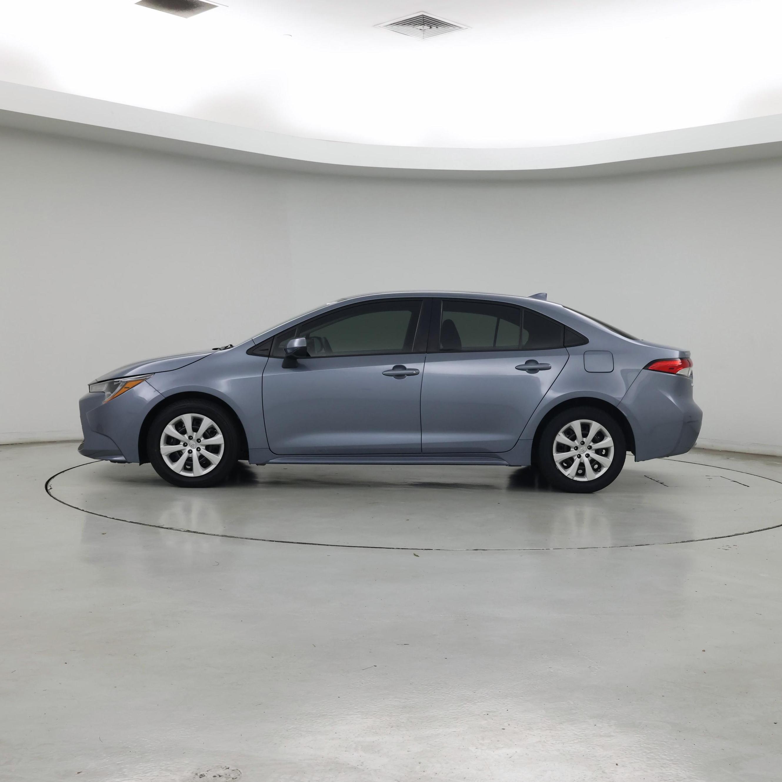 Thumbnail: 2022 Toyota Corolla - 3