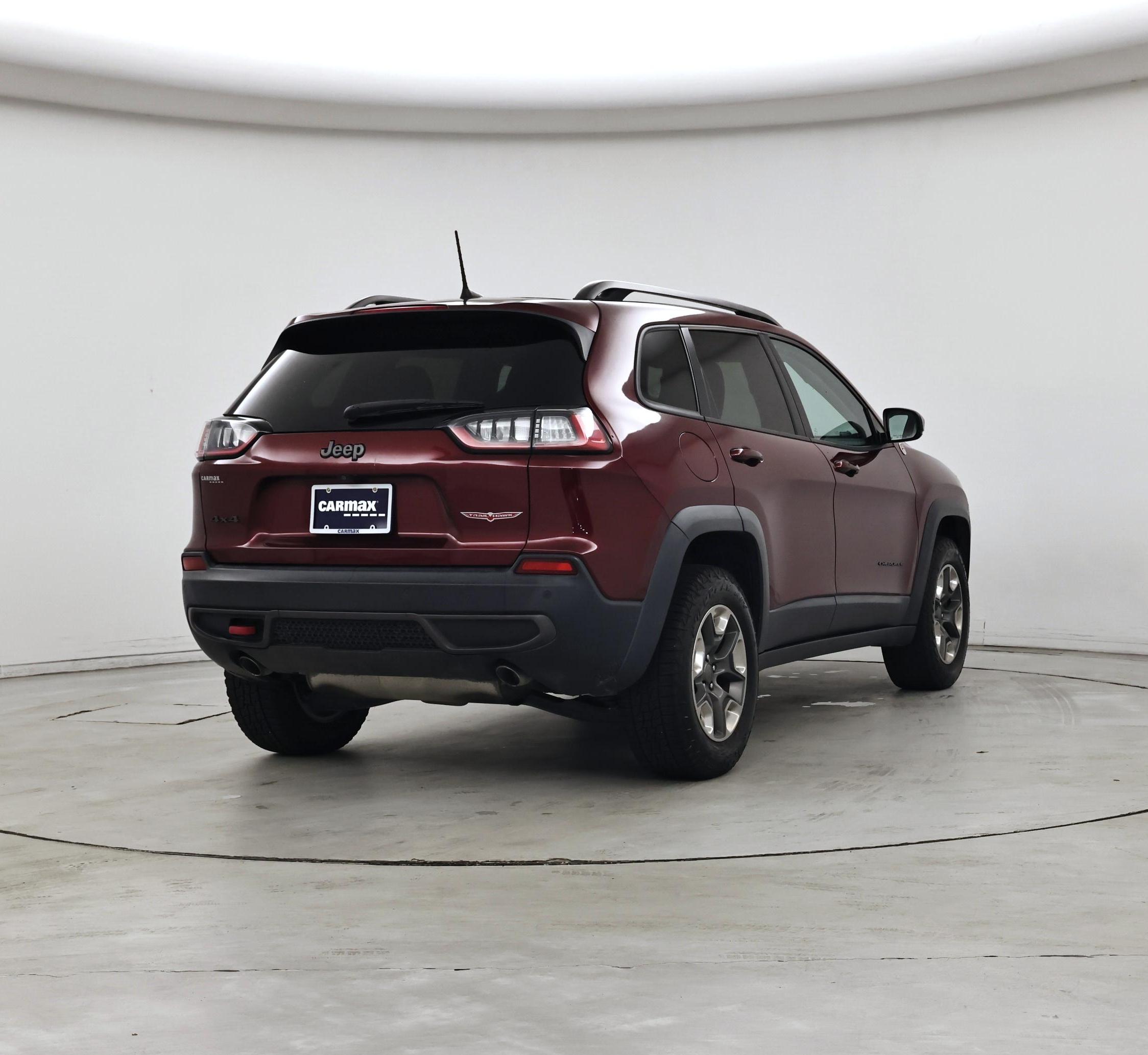 Thumbnail: 2019 Jeep Cherokee - 8