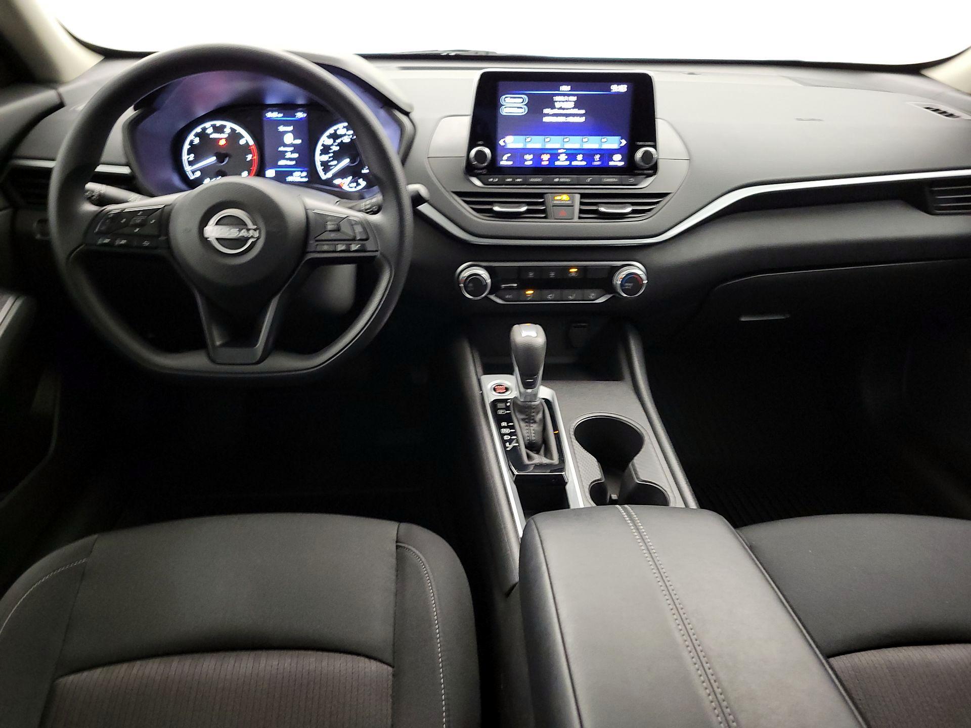 Thumbnail: 2025 Nissan Altima - 9