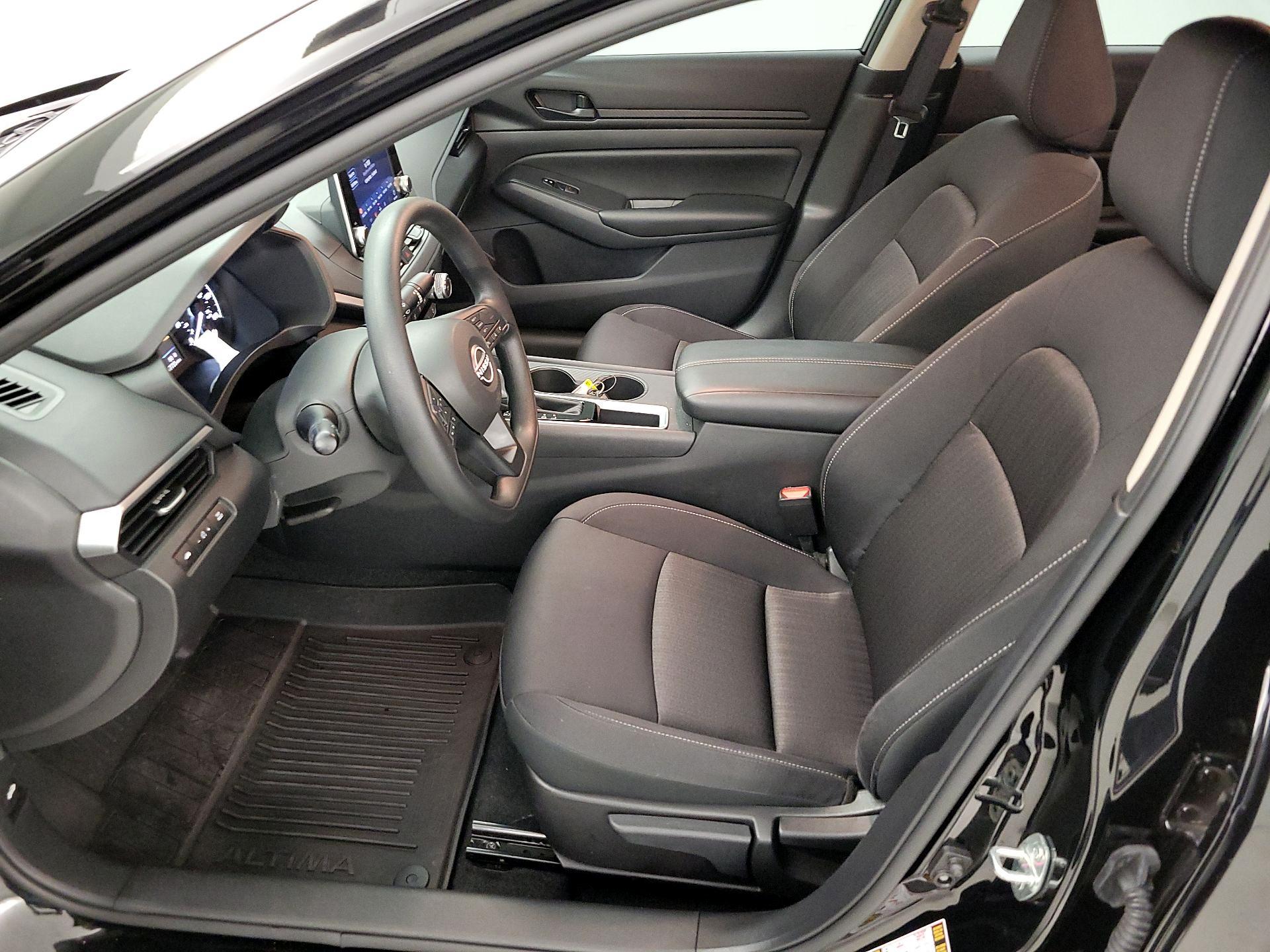Thumbnail: 2025 Nissan Altima - 11