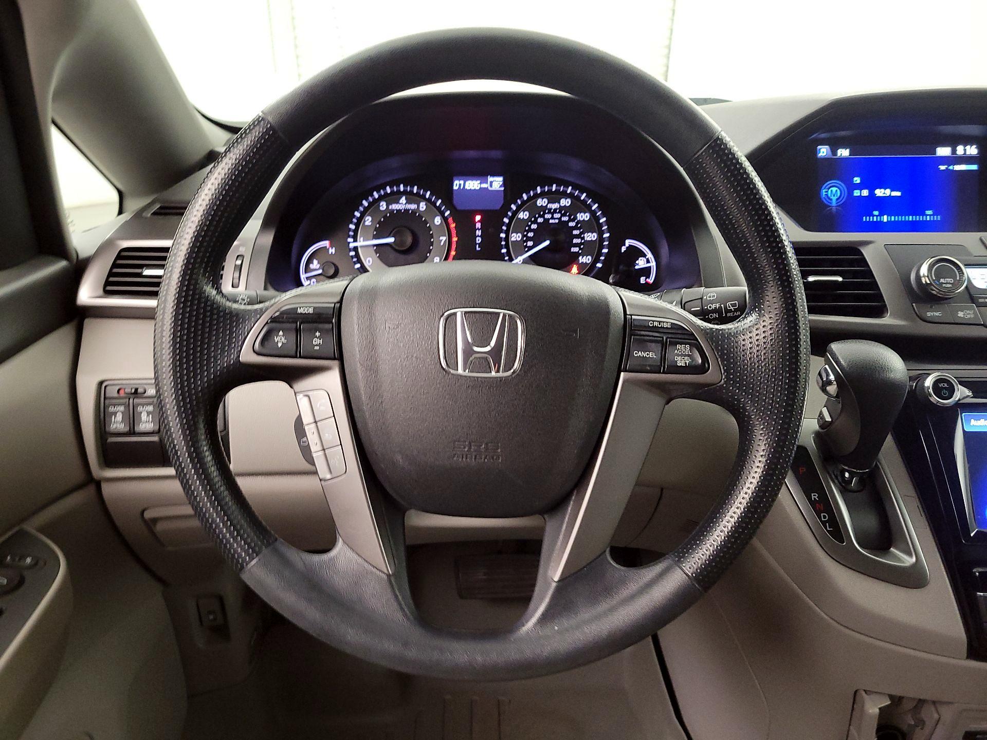 Thumbnail: 2016 Honda Odyssey - 10