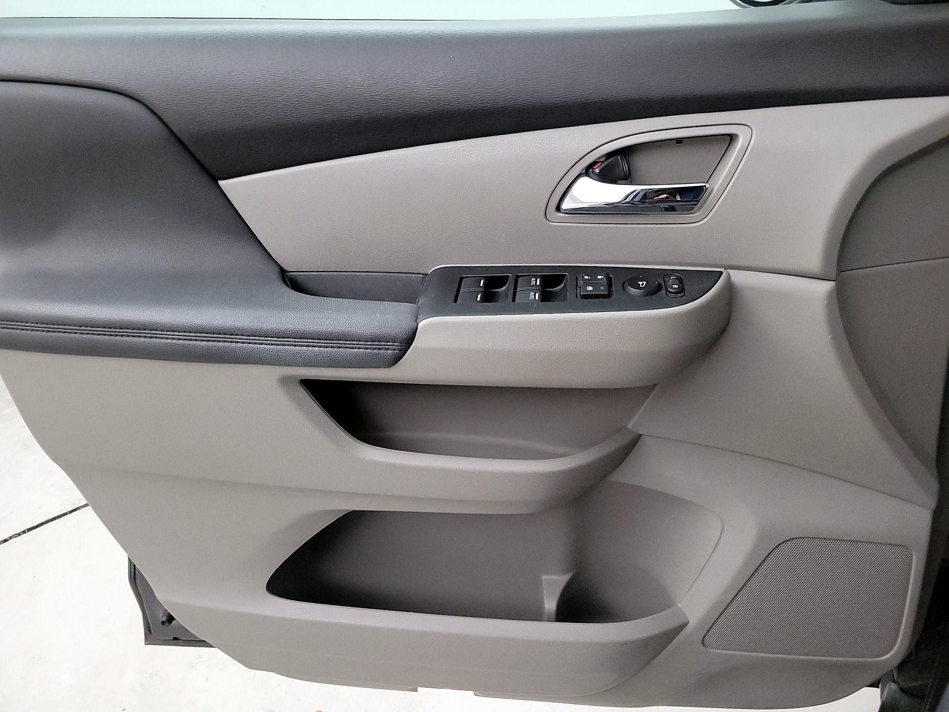 Thumbnail: 2016 Honda Odyssey - 12