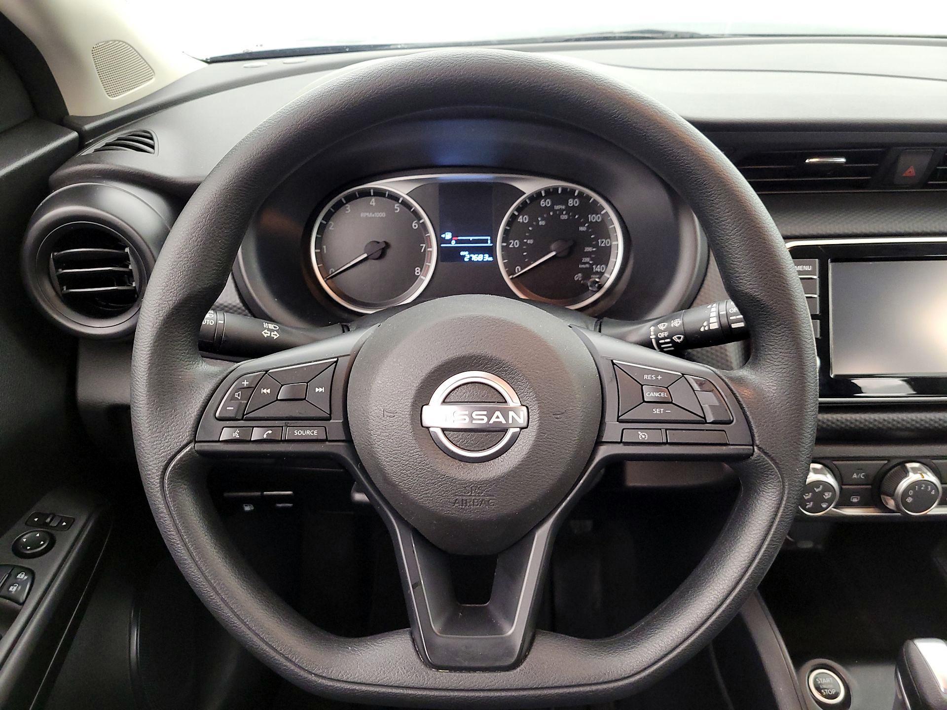 Thumbnail: 2023 Nissan Kicks - 10