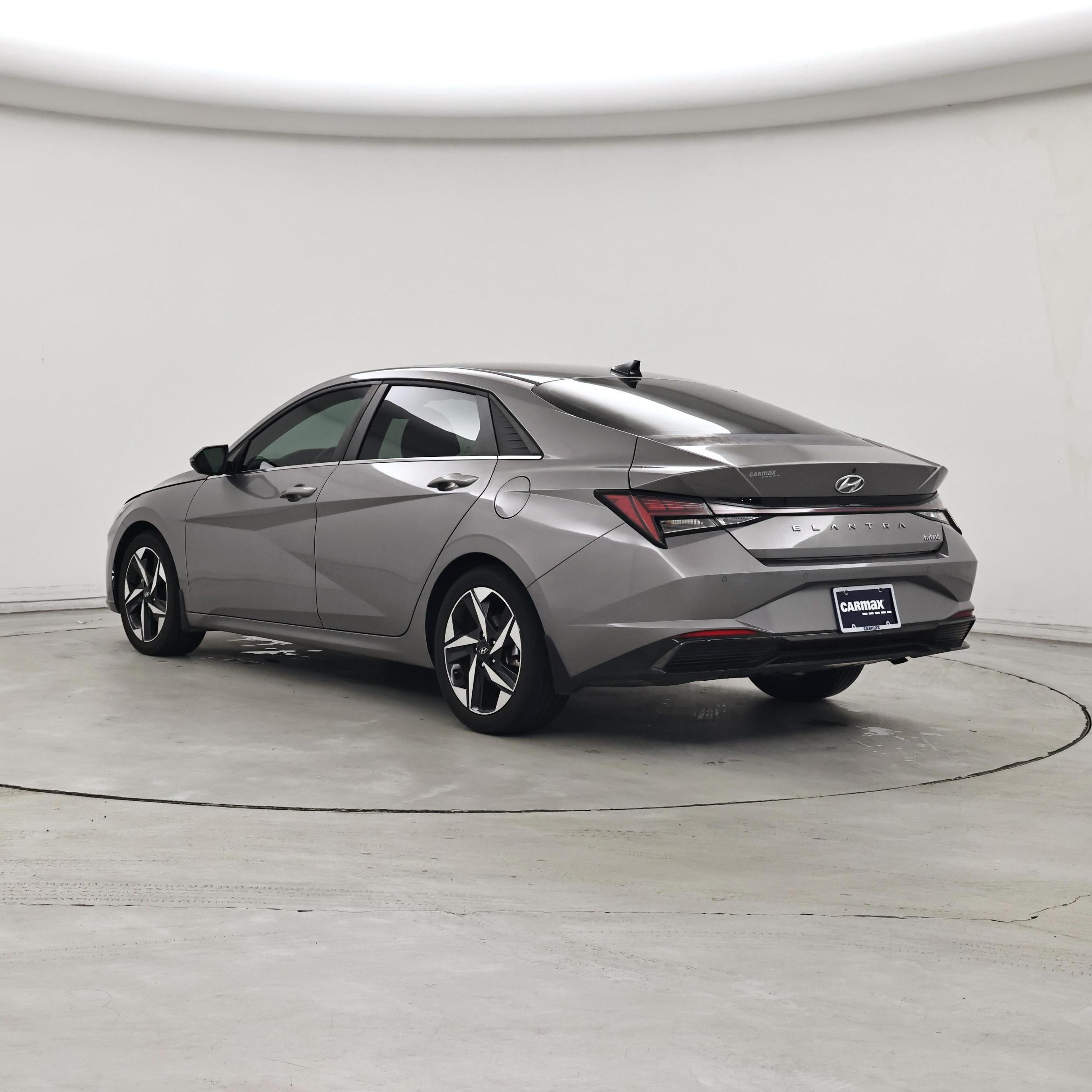 Thumbnail: 2022 Hyundai Elantra - 2