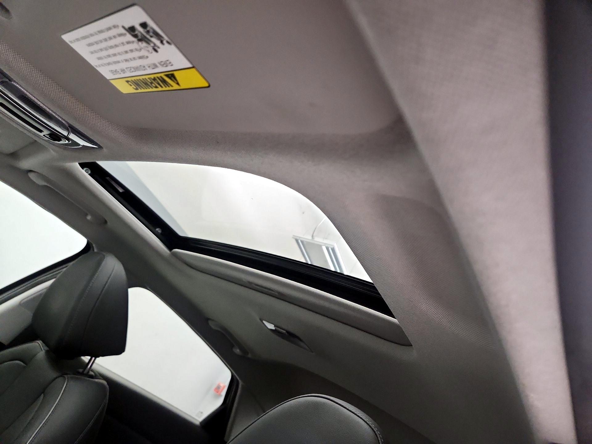 Thumbnail: 2022 Hyundai Elantra - 19