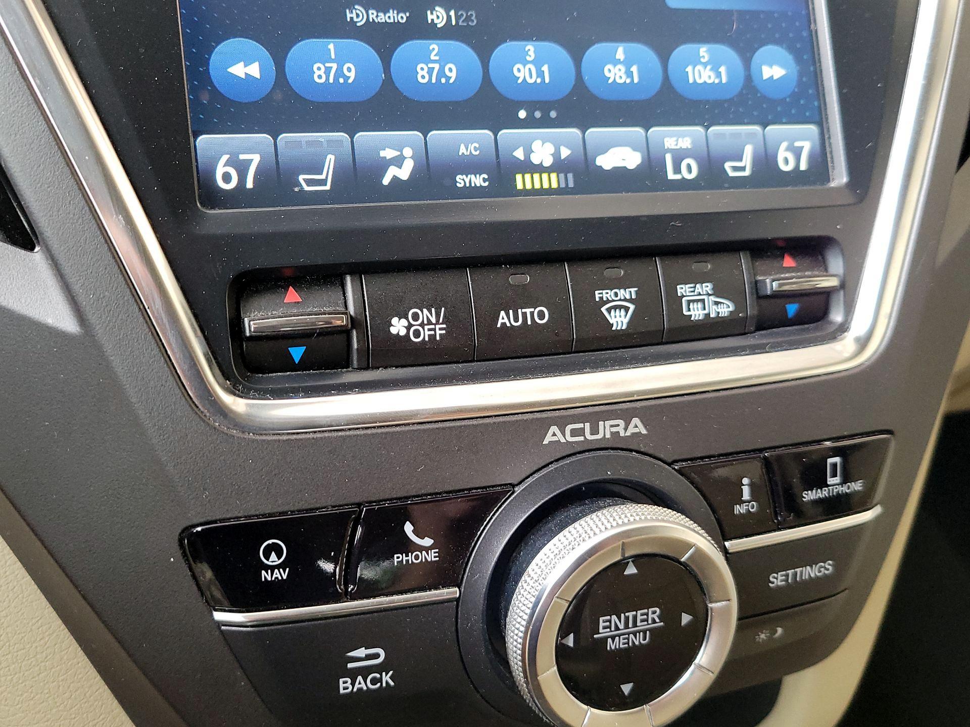 Thumbnail: 2019 Acura MDX - 17