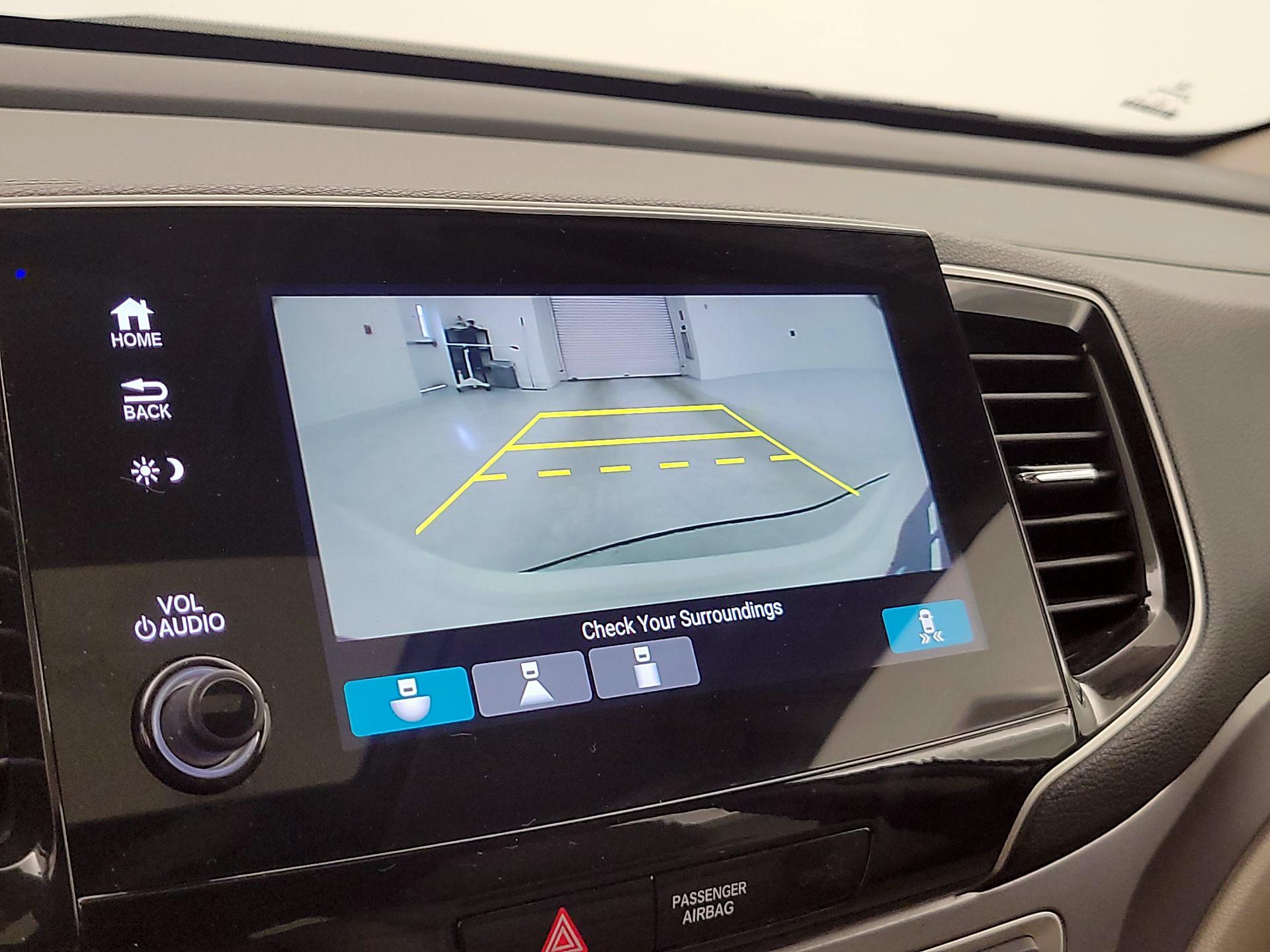 Thumbnail: 2019 Honda Pilot - 15