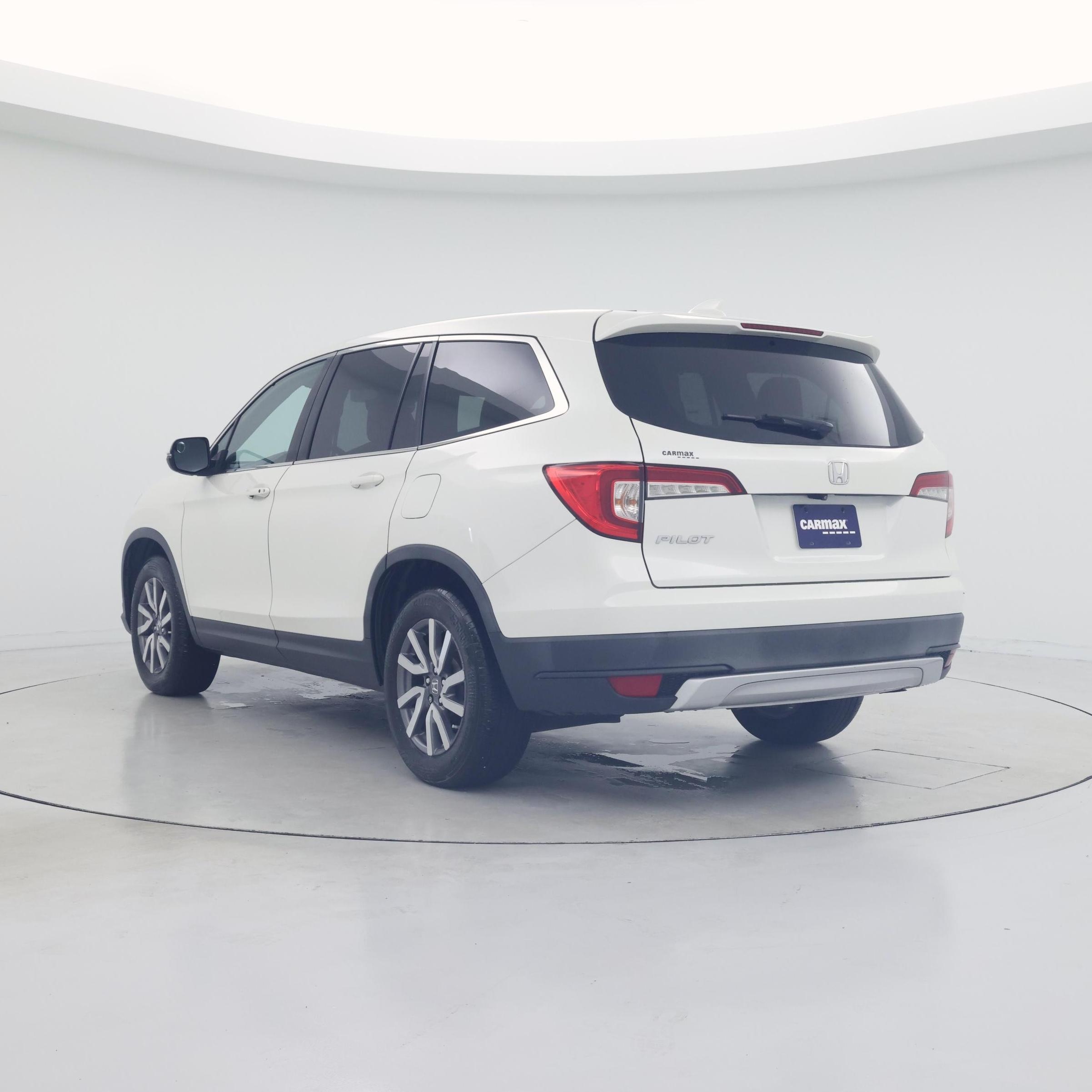Thumbnail: 2019 Honda Pilot - 2
