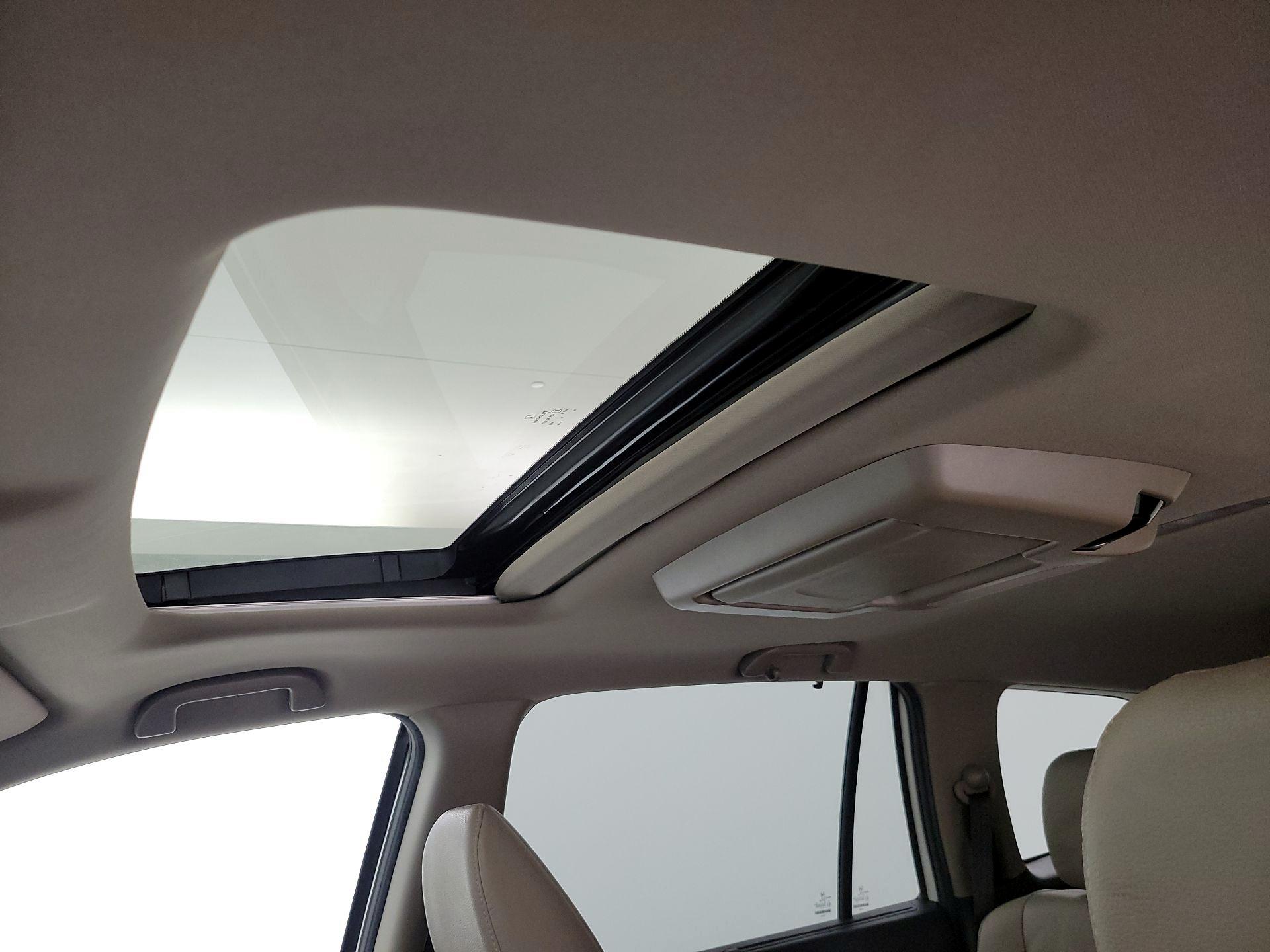 Thumbnail: 2019 Honda Pilot - 20