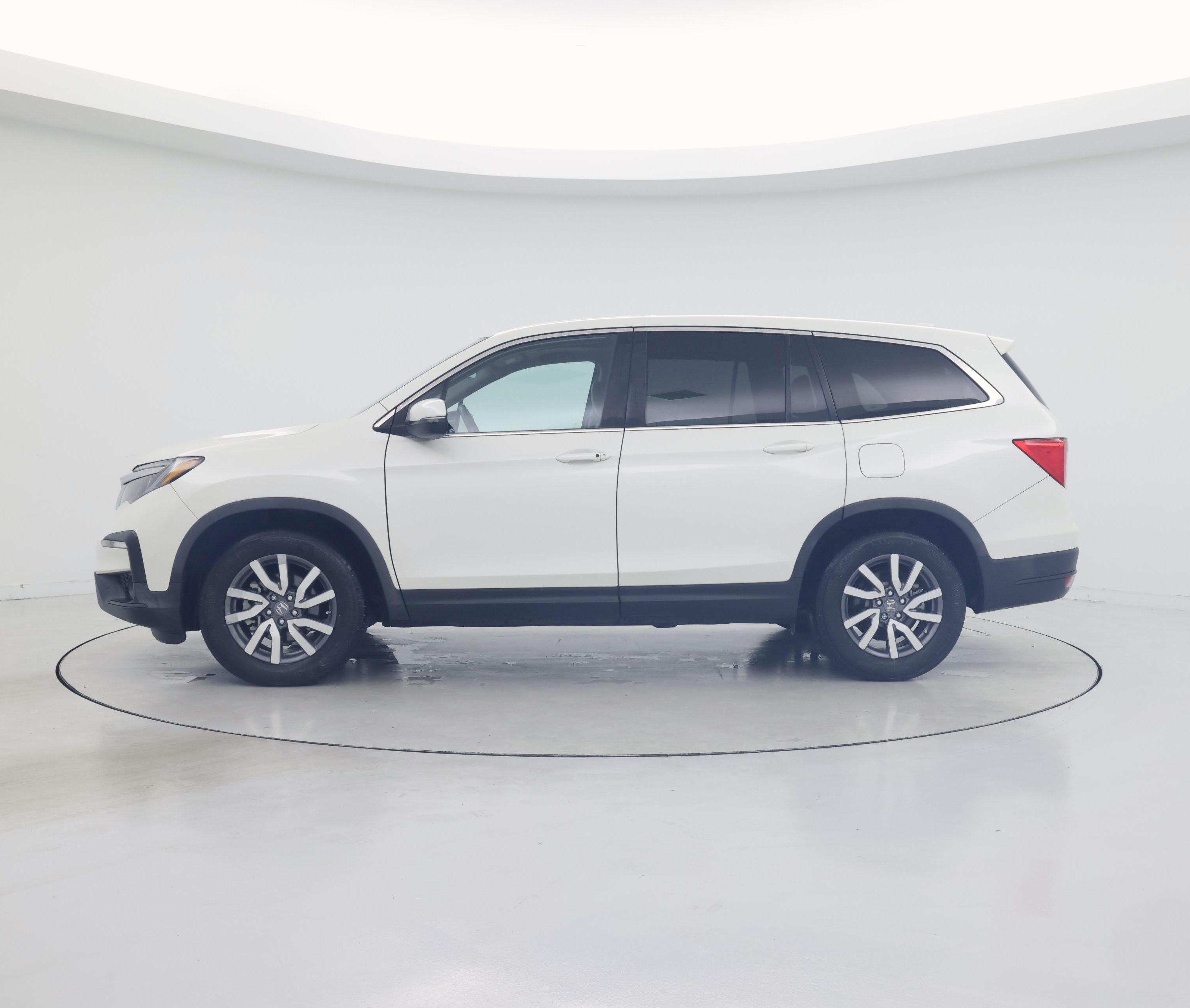 Thumbnail: 2019 Honda Pilot - 3