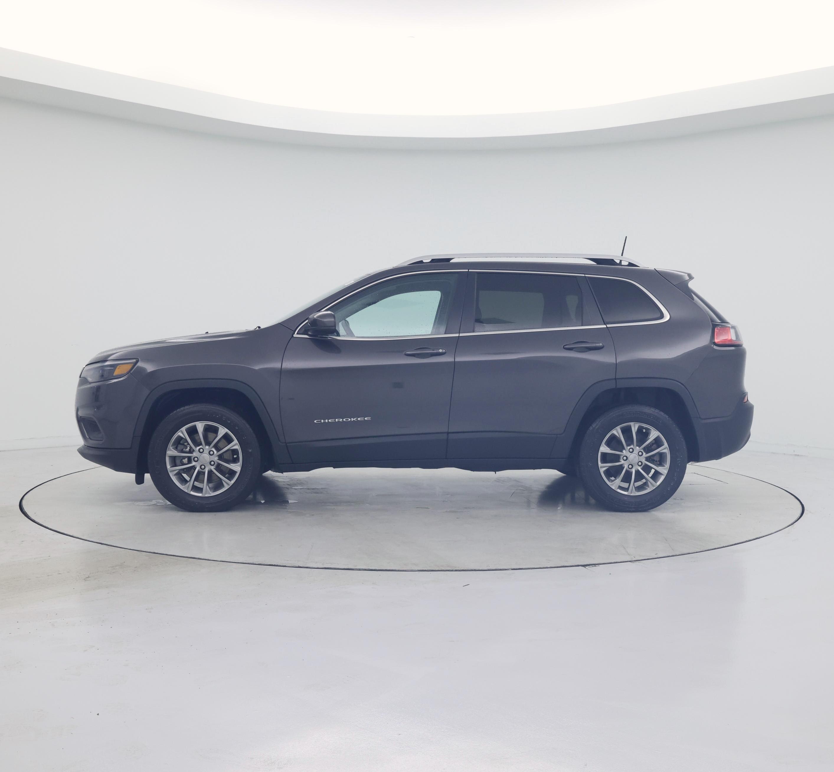 Thumbnail: 2019 Jeep Cherokee - 3