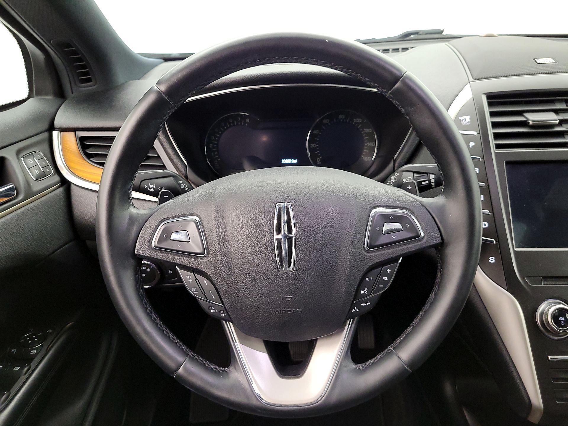 Thumbnail: 2019 Lincoln MKC - 10