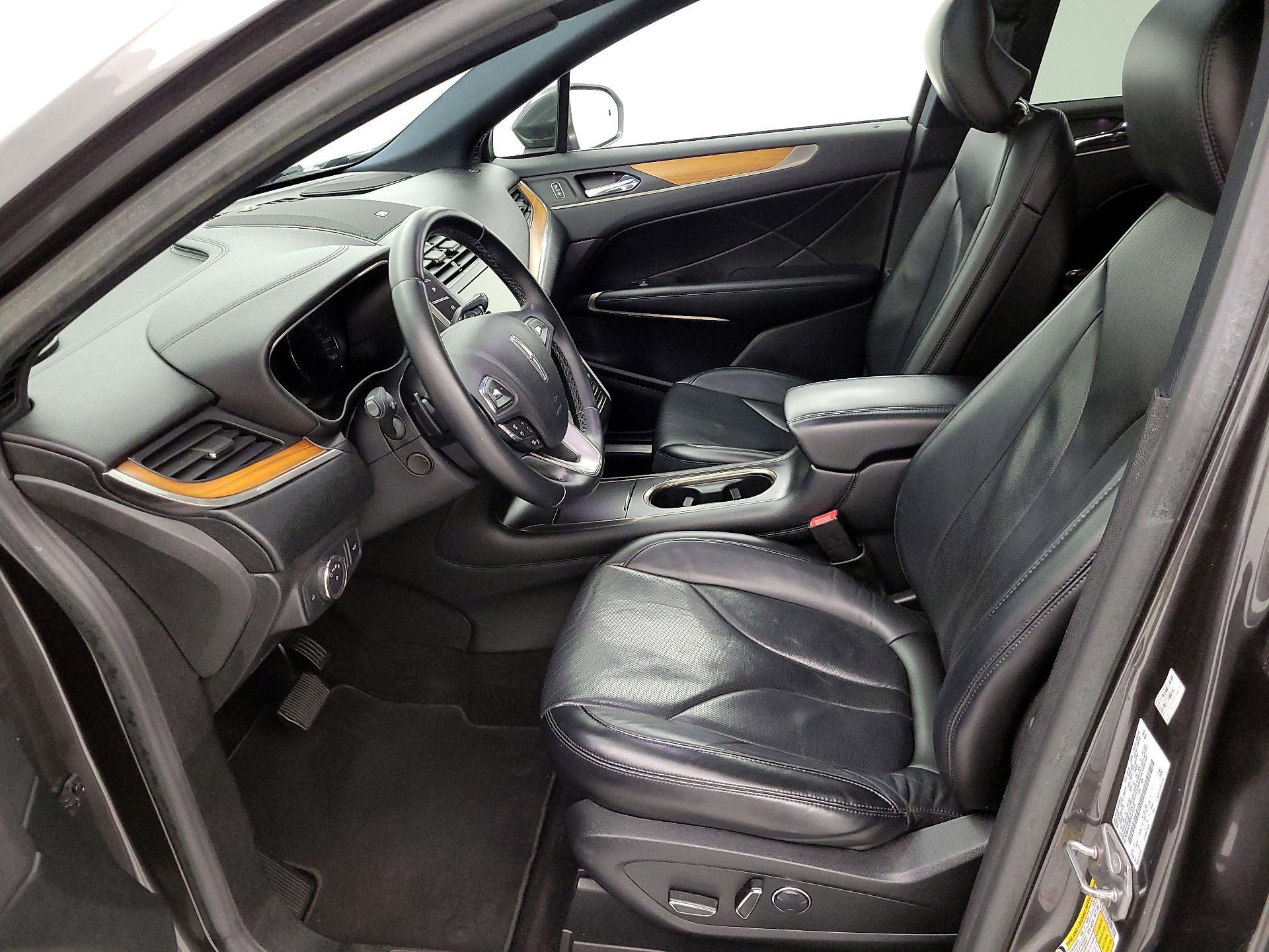 Thumbnail: 2019 Lincoln MKC - 11