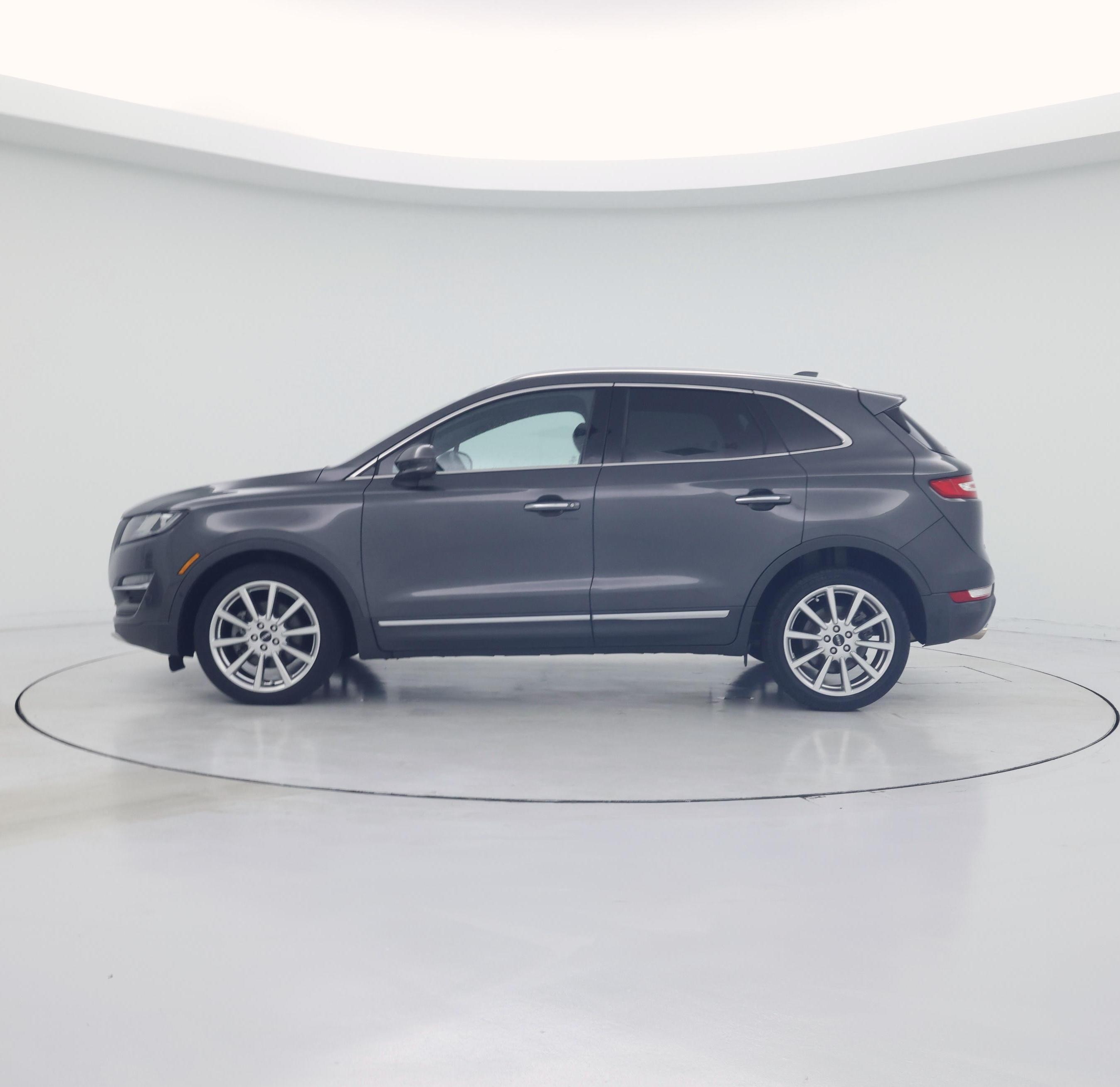 Thumbnail: 2019 Lincoln MKC - 3
