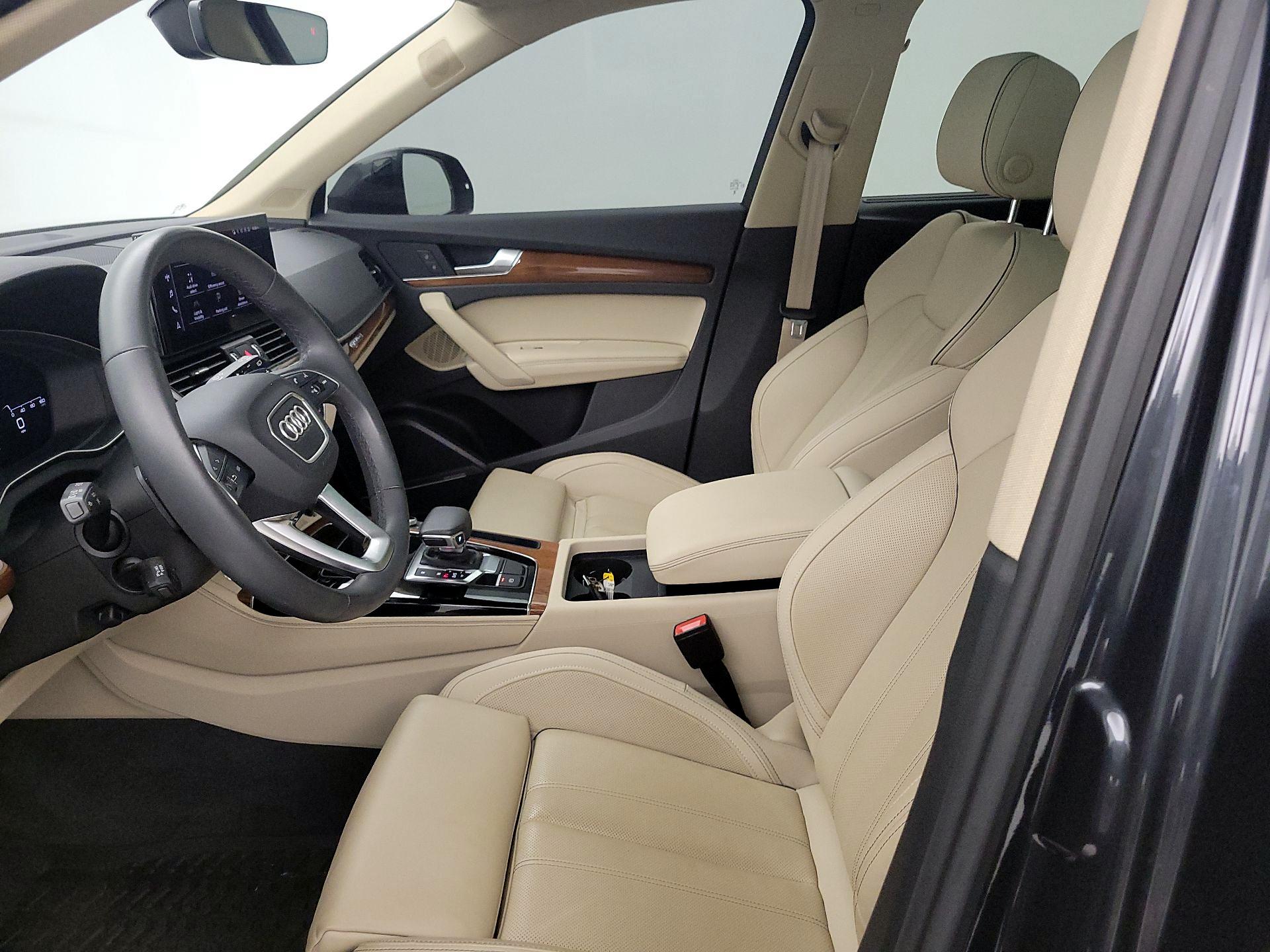 Thumbnail: 2023 Audi Q5 - 11