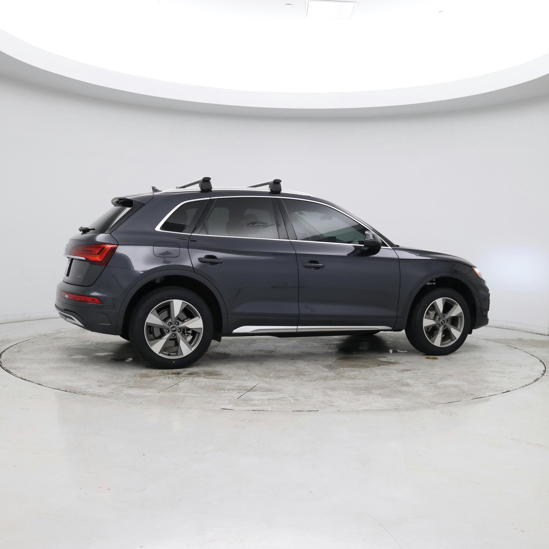 Thumbnail: 2023 Audi Q5 - 8