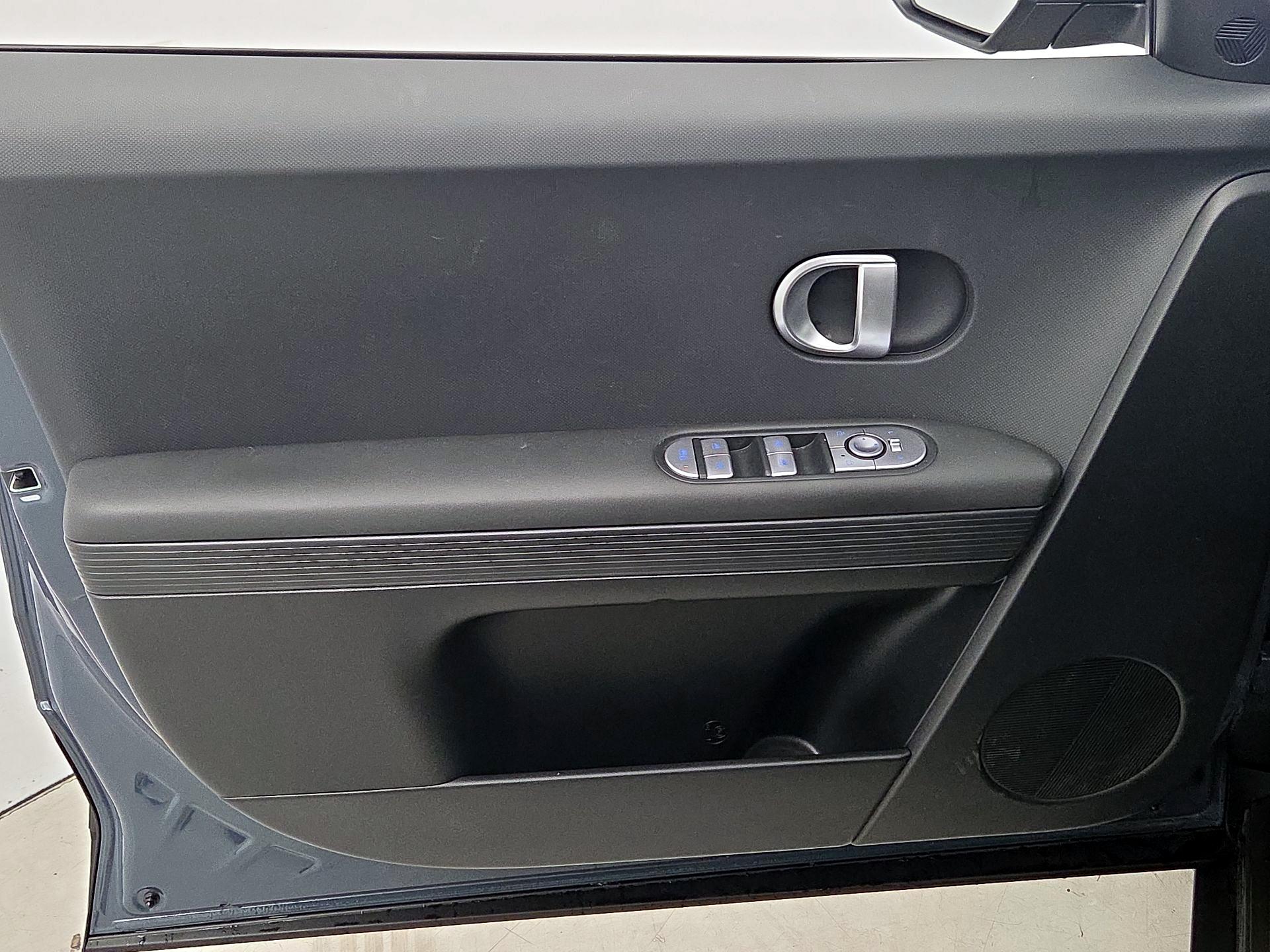 Thumbnail: 2024 Hyundai Ioniq 5 - 12
