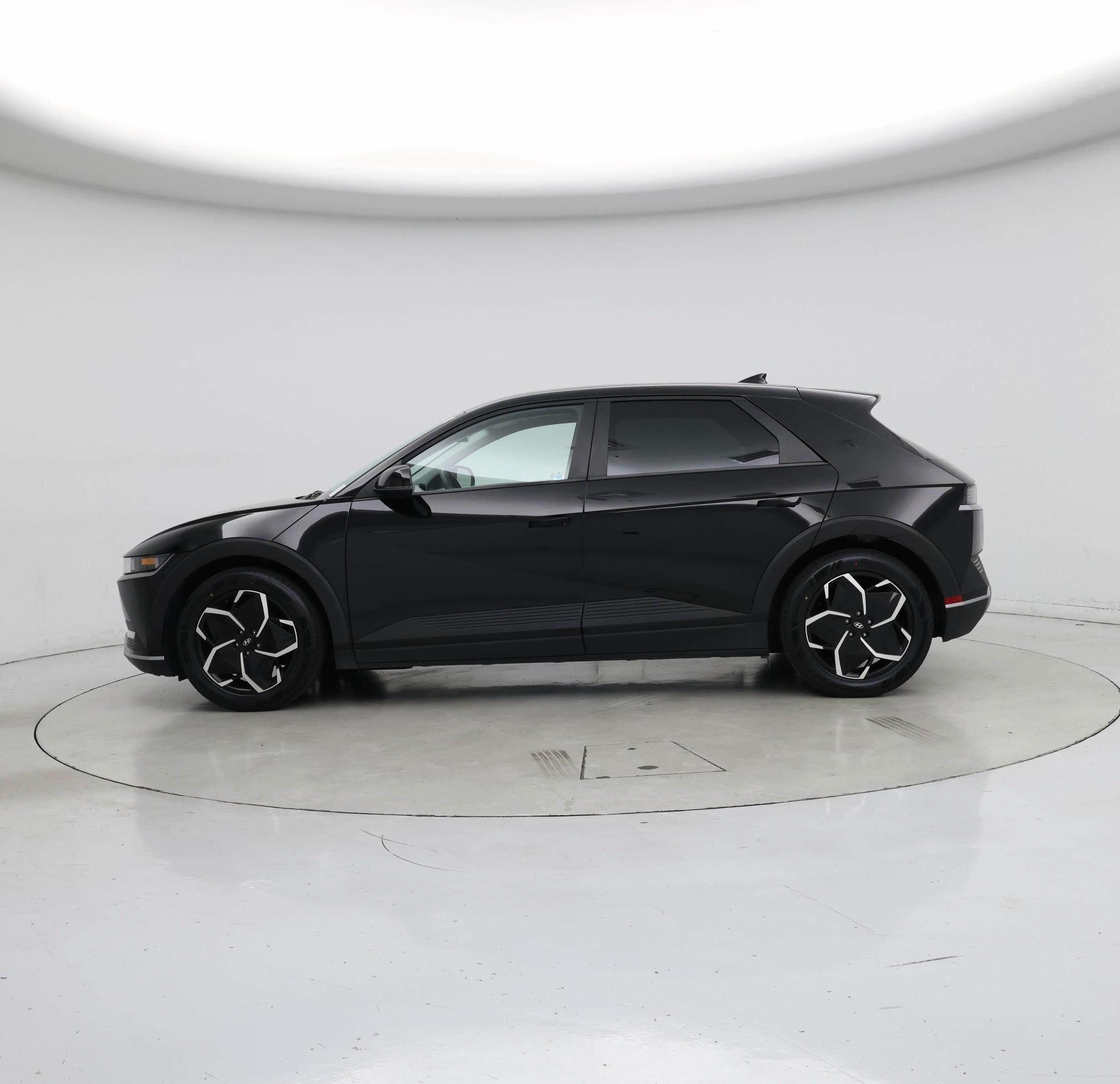Thumbnail: 2024 Hyundai Ioniq 5 - 3