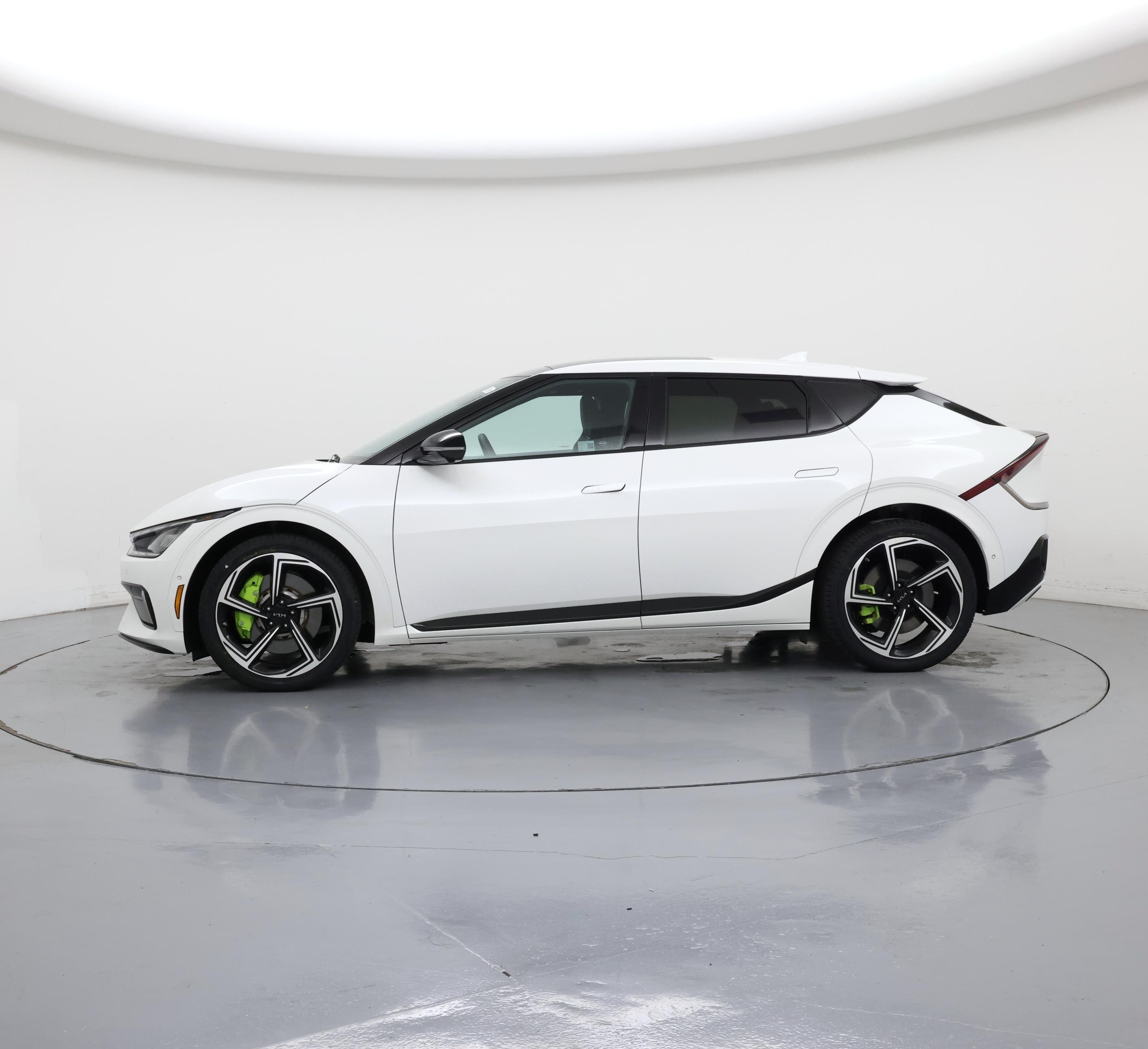 Thumbnail: 2023 Kia EV6 - 3