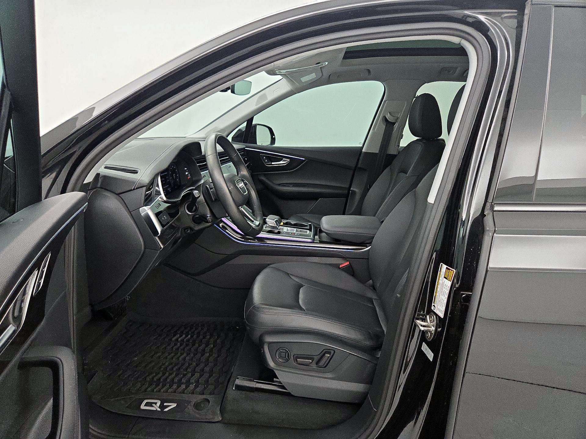Thumbnail: 2023 Audi Q7 - 11