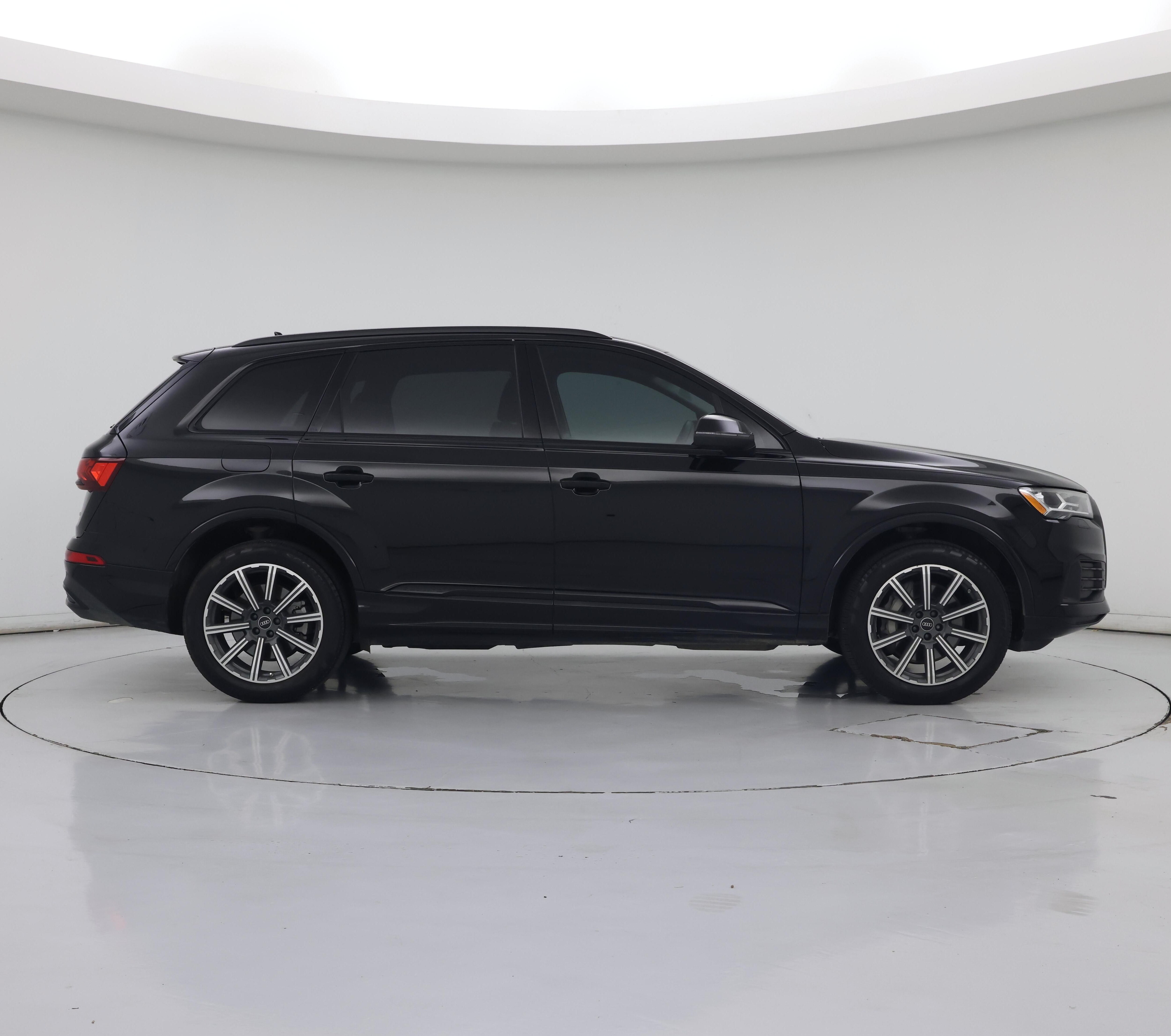 Thumbnail: 2023 Audi Q7 - 7