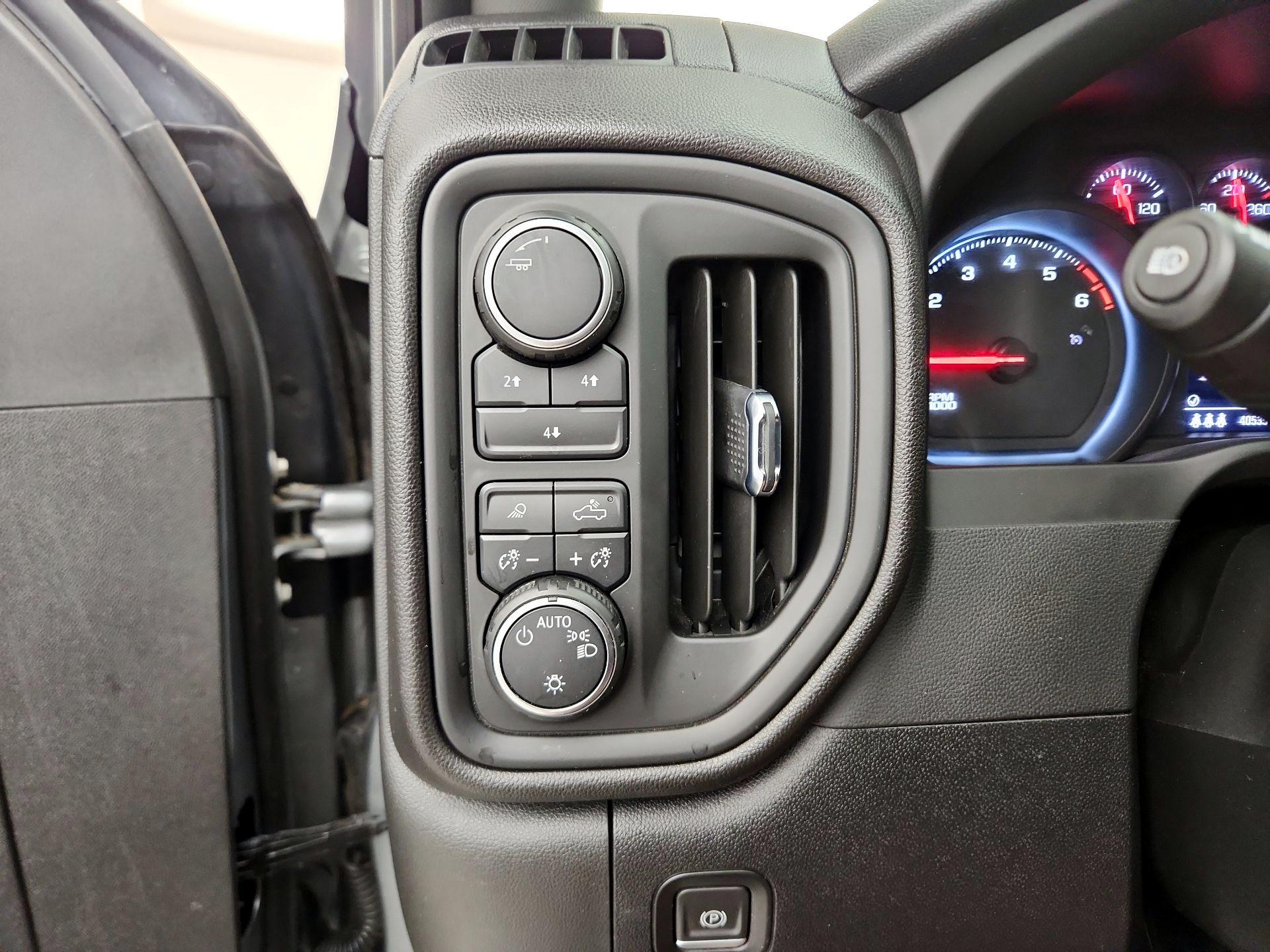 Thumbnail: 2024 Chevrolet Silverado 2500 - 13