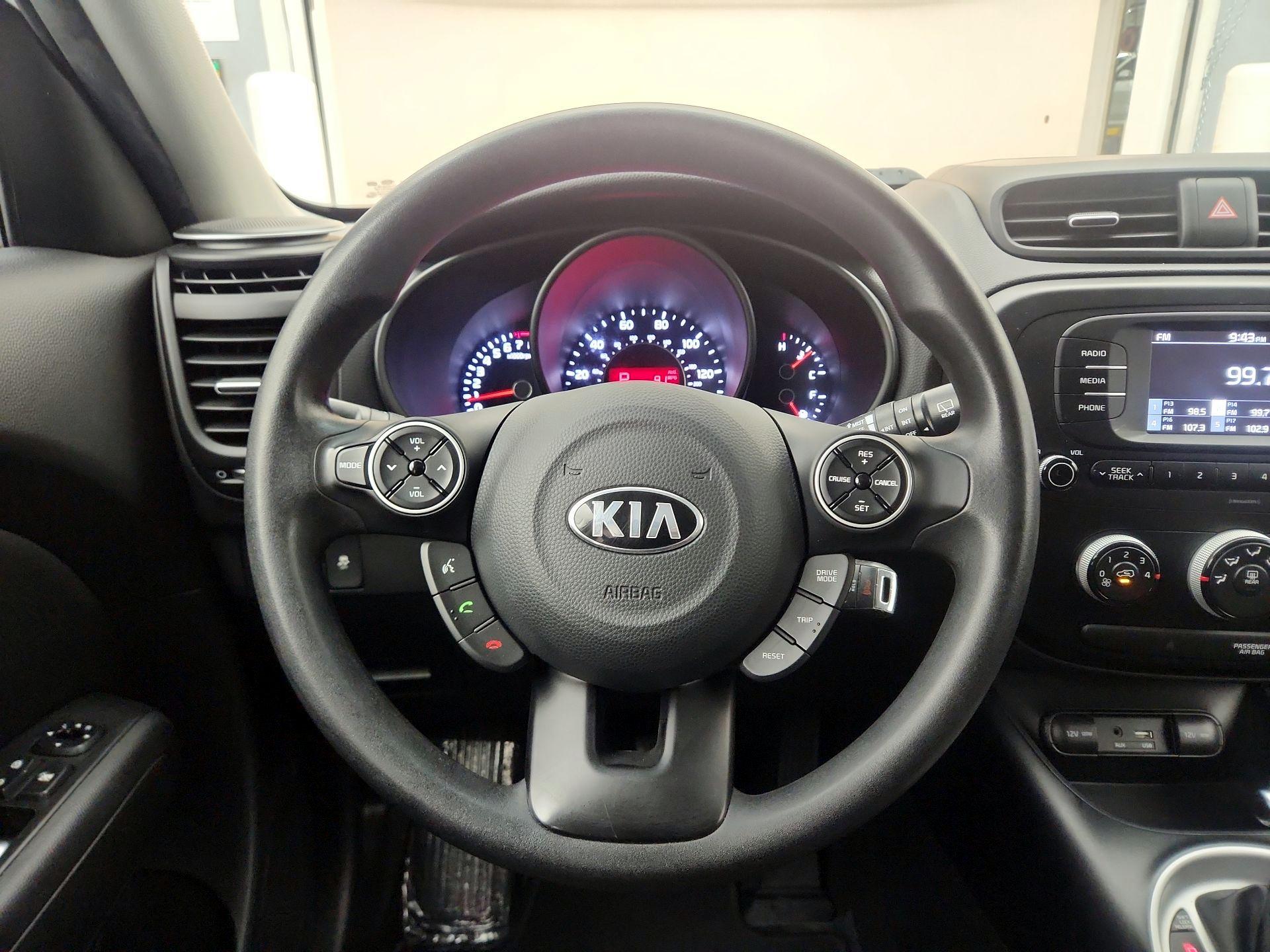 Thumbnail: 2017 Kia Soul - 10
