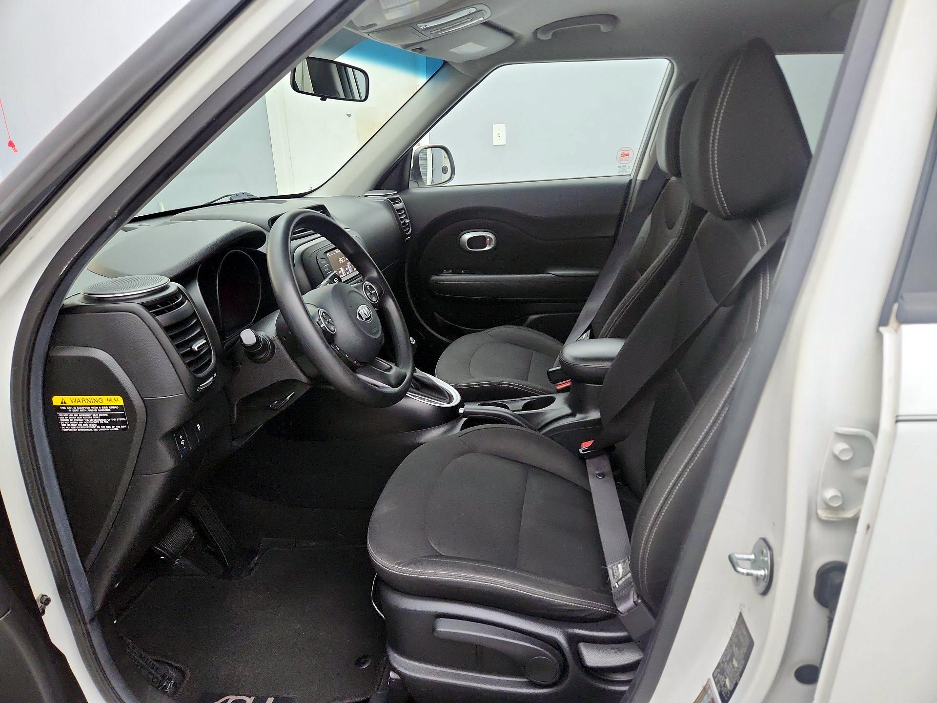 Thumbnail: 2017 Kia Soul - 11