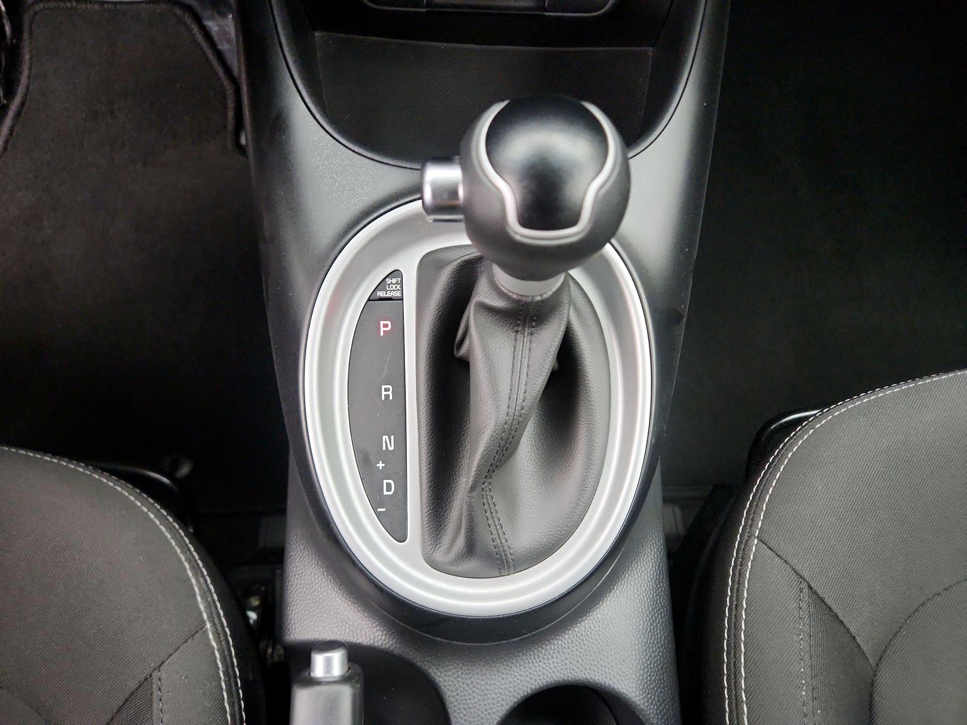 Thumbnail: 2017 Kia Soul - 16