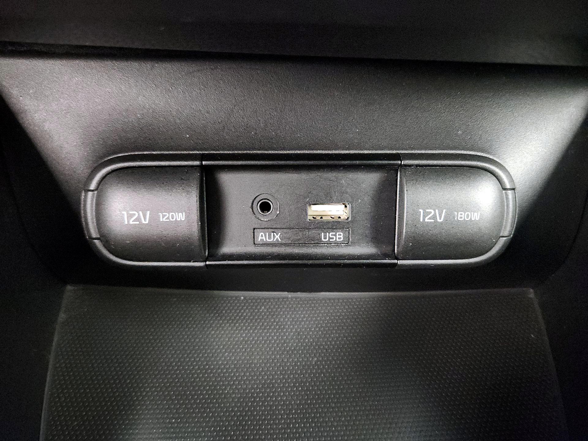 Thumbnail: 2017 Kia Soul - 17