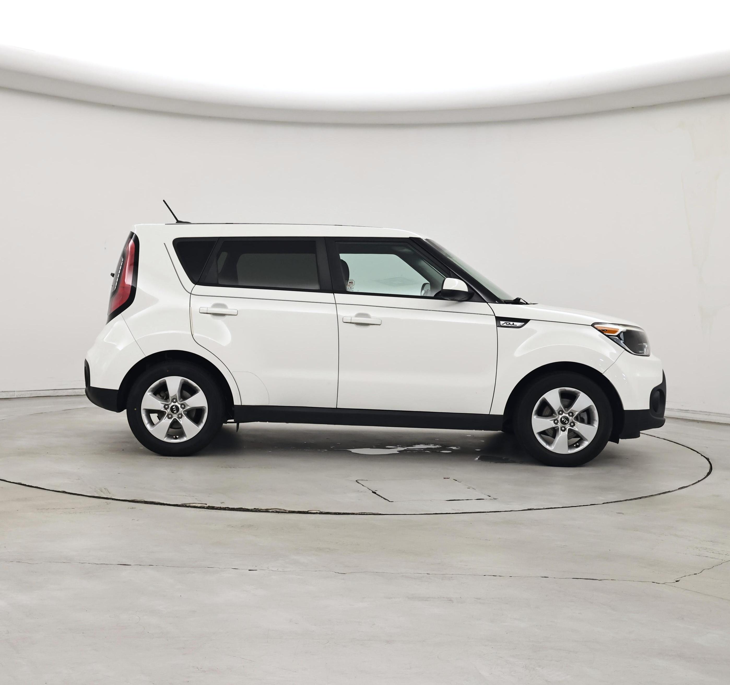 Thumbnail: 2017 Kia Soul - 7
