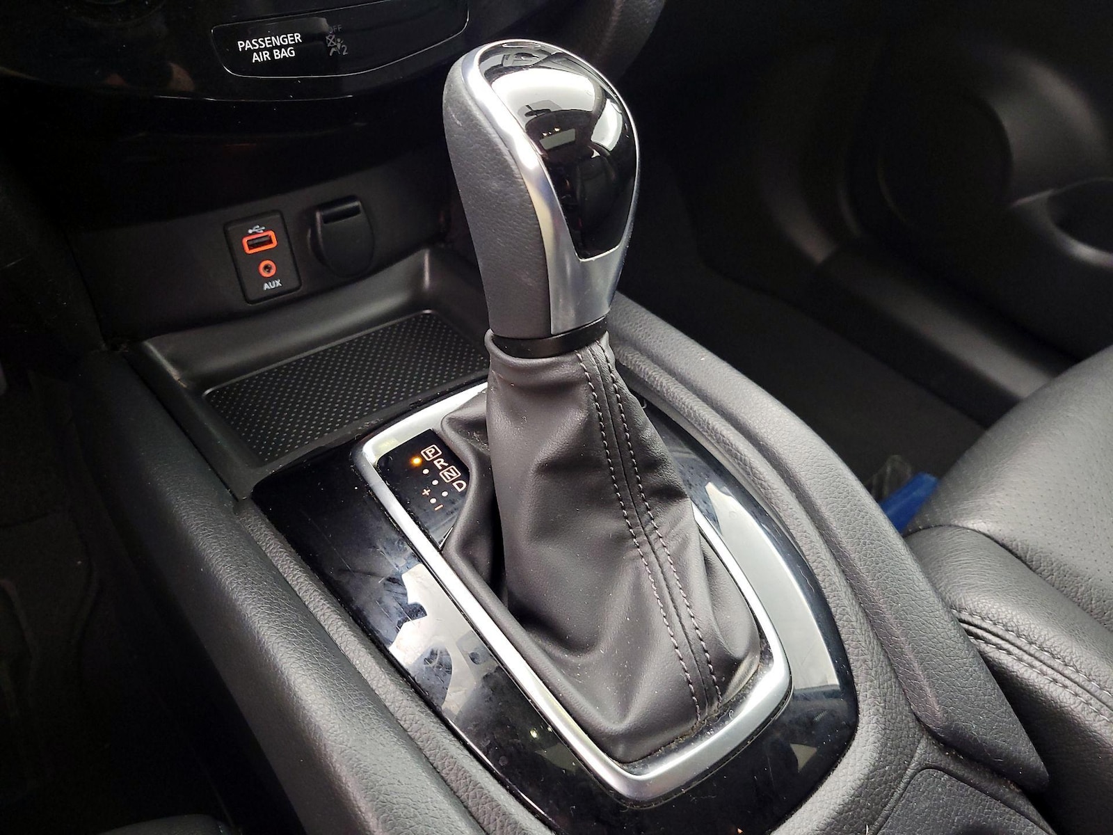 2017 Nissan Rogue SV - Photo 19