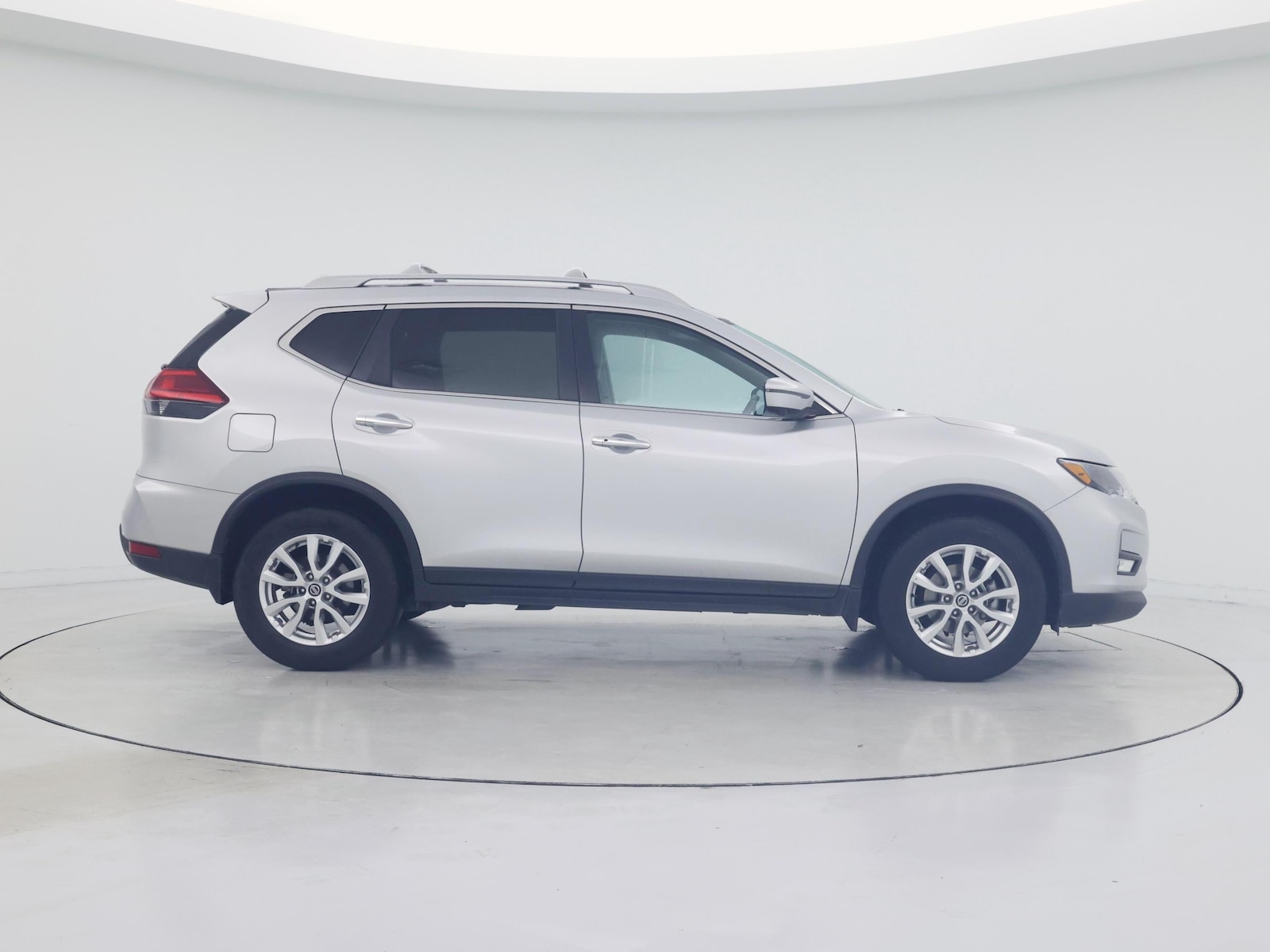 2017 Nissan Rogue SV - Photo 8